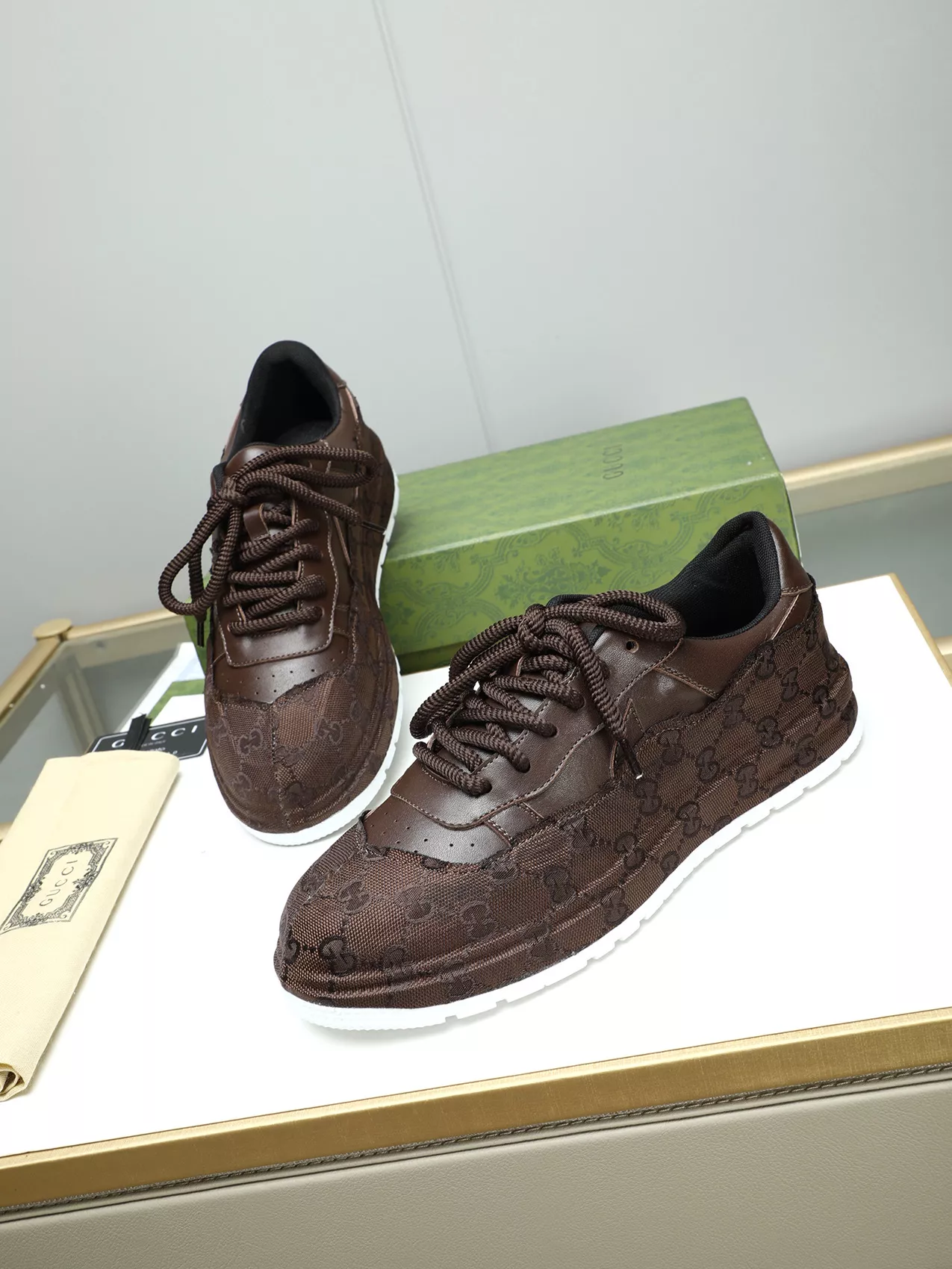Gucci Casual Shoes For Men Fashionable 606