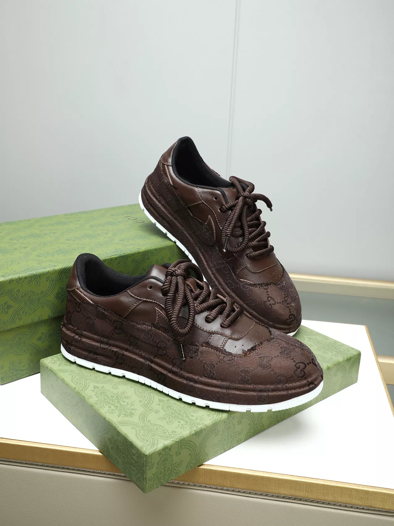 Gucci Casual Shoes For Men Fashionable 606