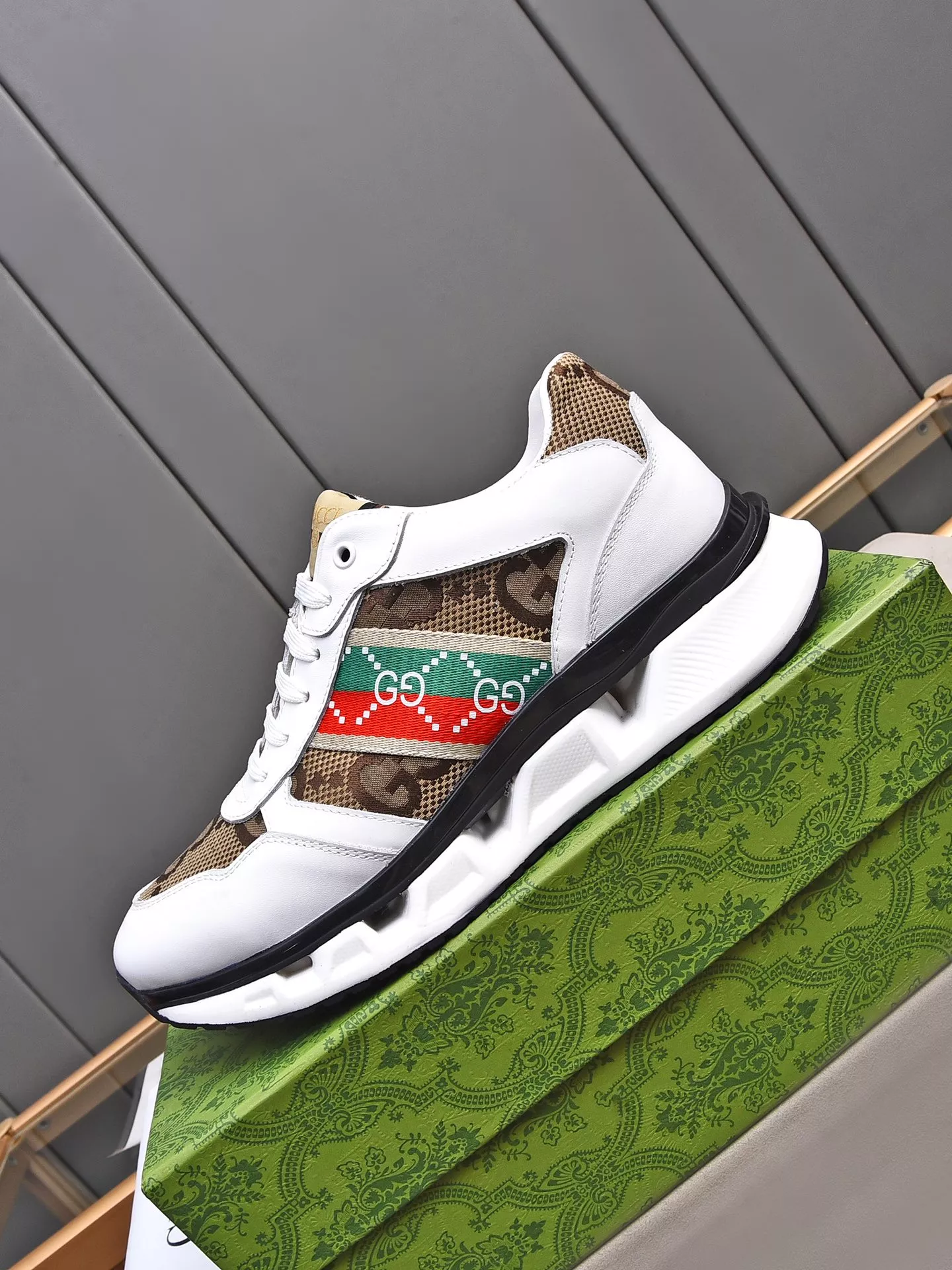 Gucci Casual Shoes For Men Flexible 868