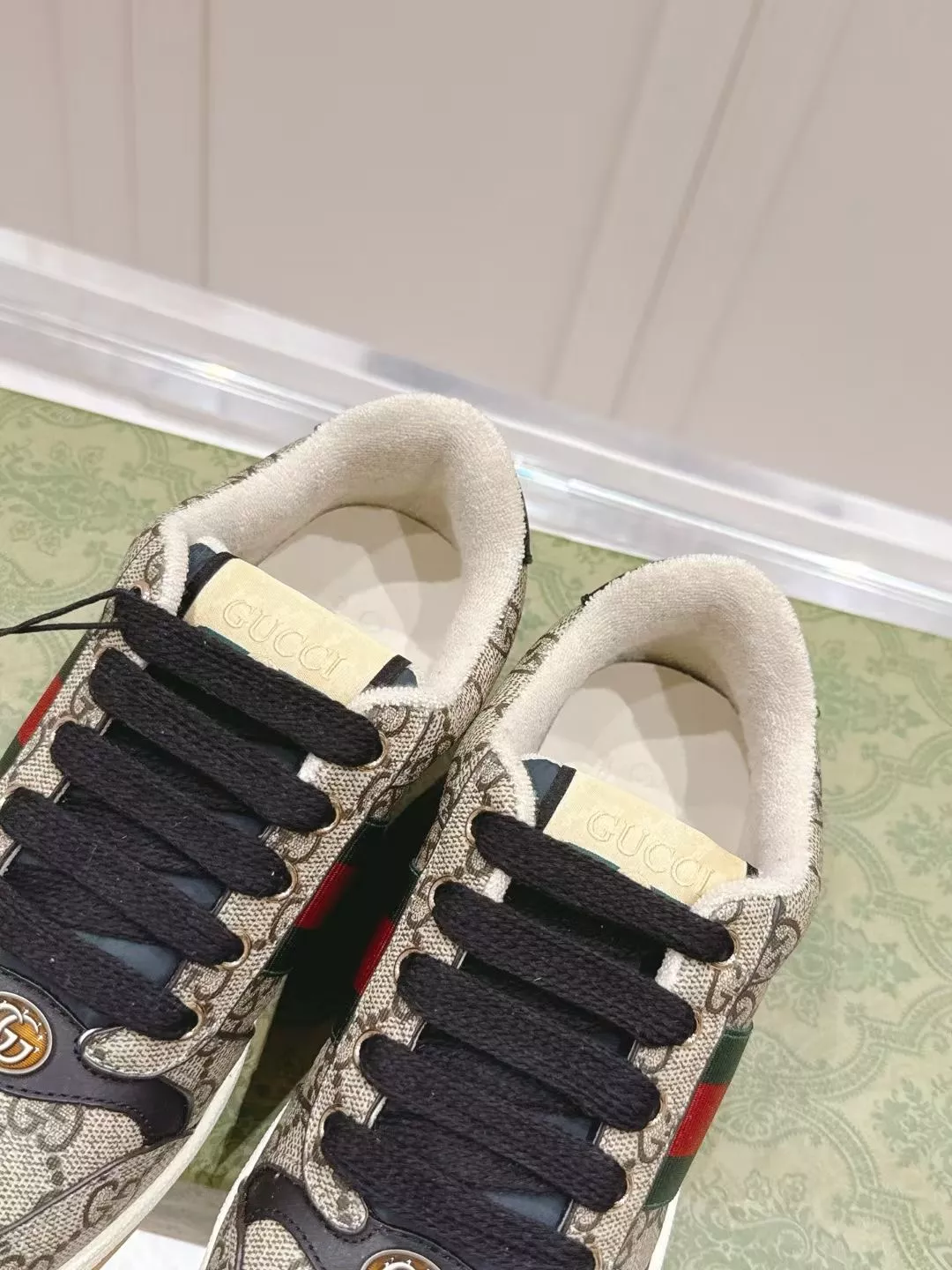 Gucci Casual Shoes For Men Functional 7808