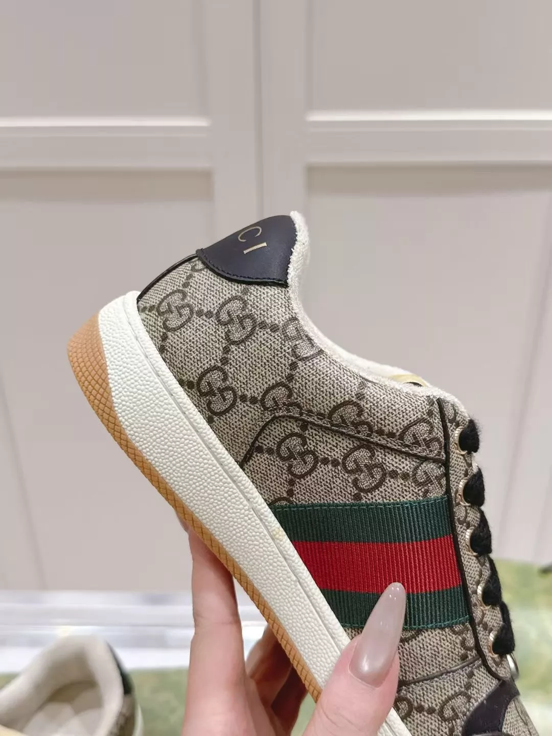 Gucci Casual Shoes For Men Functional 7808