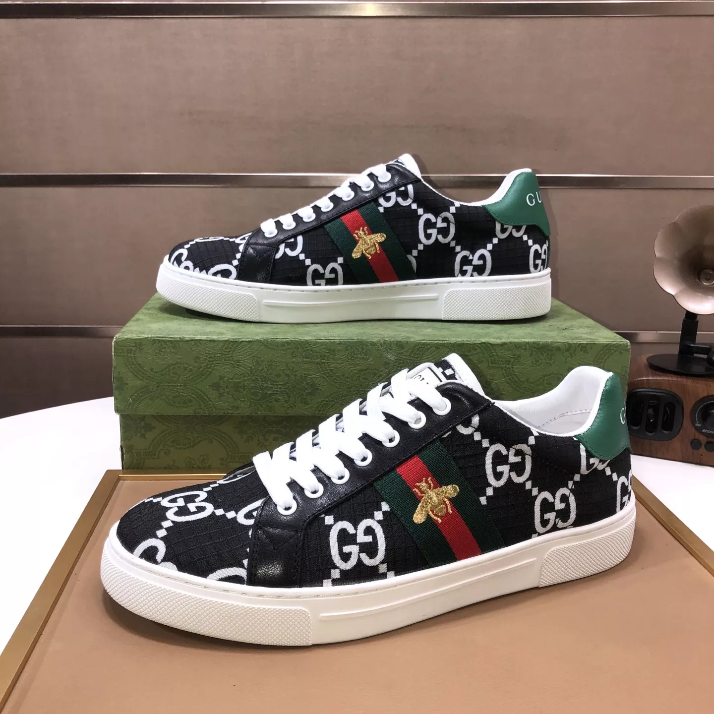Gucci Casual Shoes For Men Functional 7923