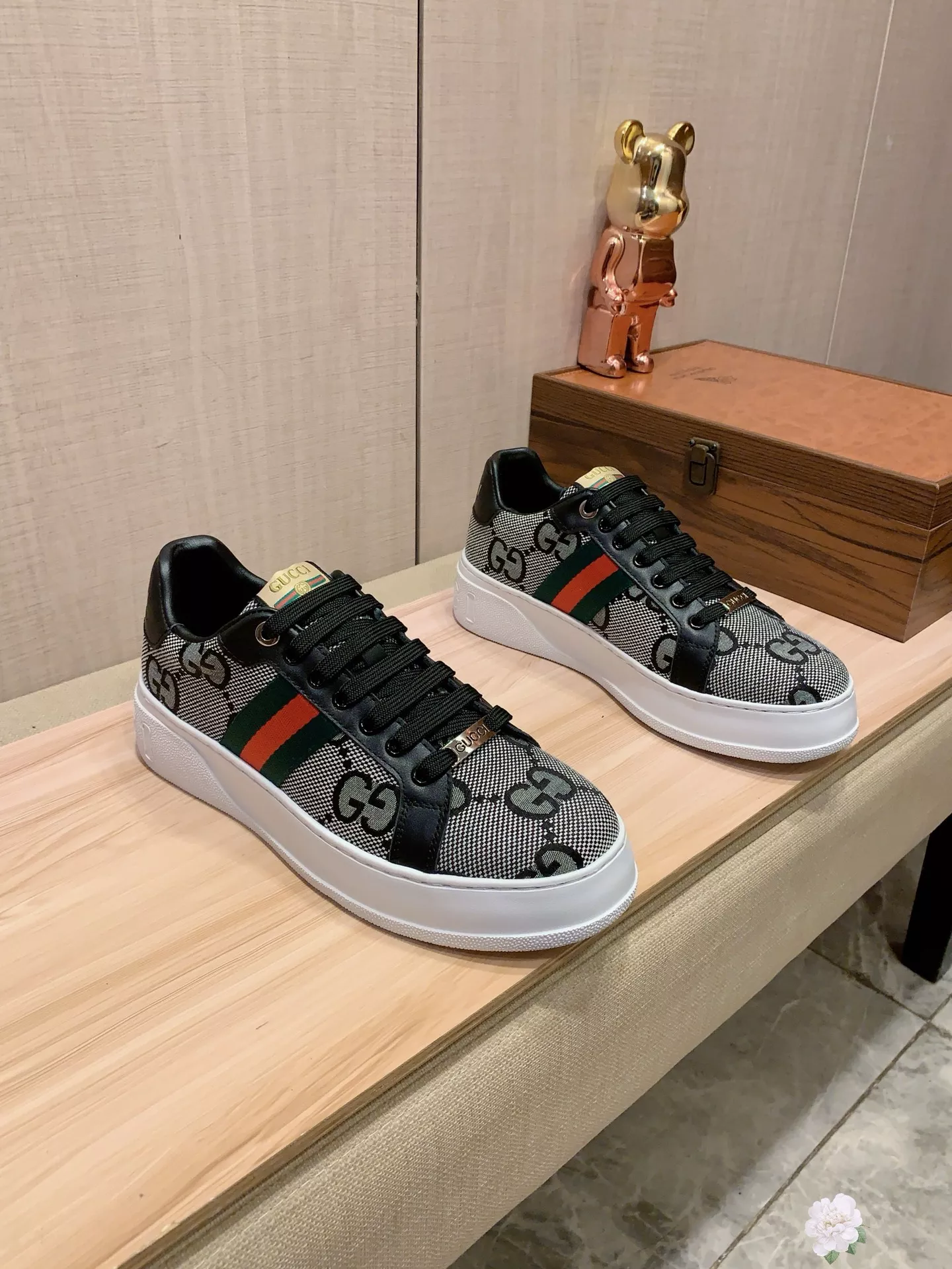 Gucci Casual Shoes For Men Popular 8670