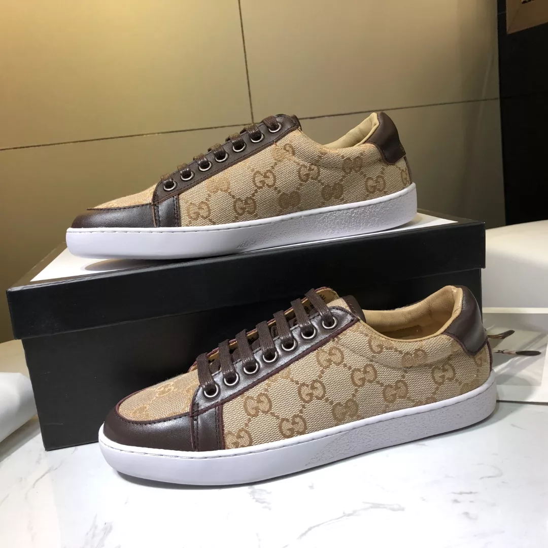 Gucci Casual Shoes For Men Practical 9432