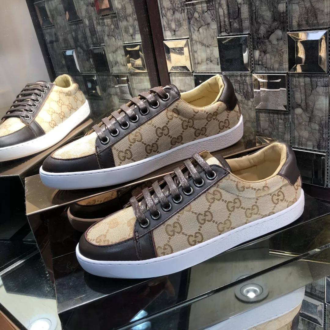 Gucci Casual Shoes For Men Practical 9432