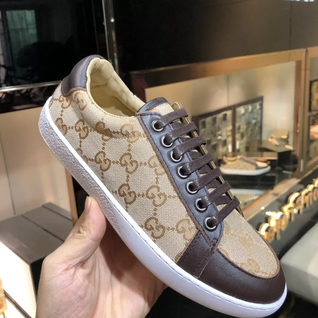 Gucci Casual Shoes For Men Practical 9432