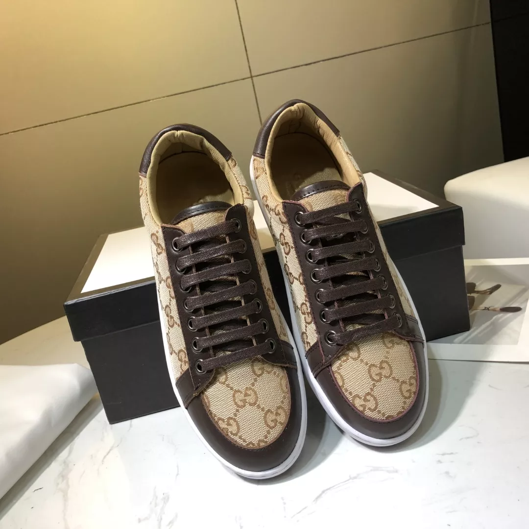 Gucci Casual Shoes For Men Practical 9432