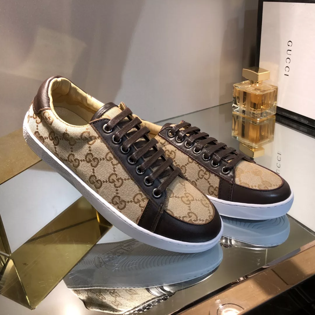 Gucci Casual Shoes For Men Practical 9432