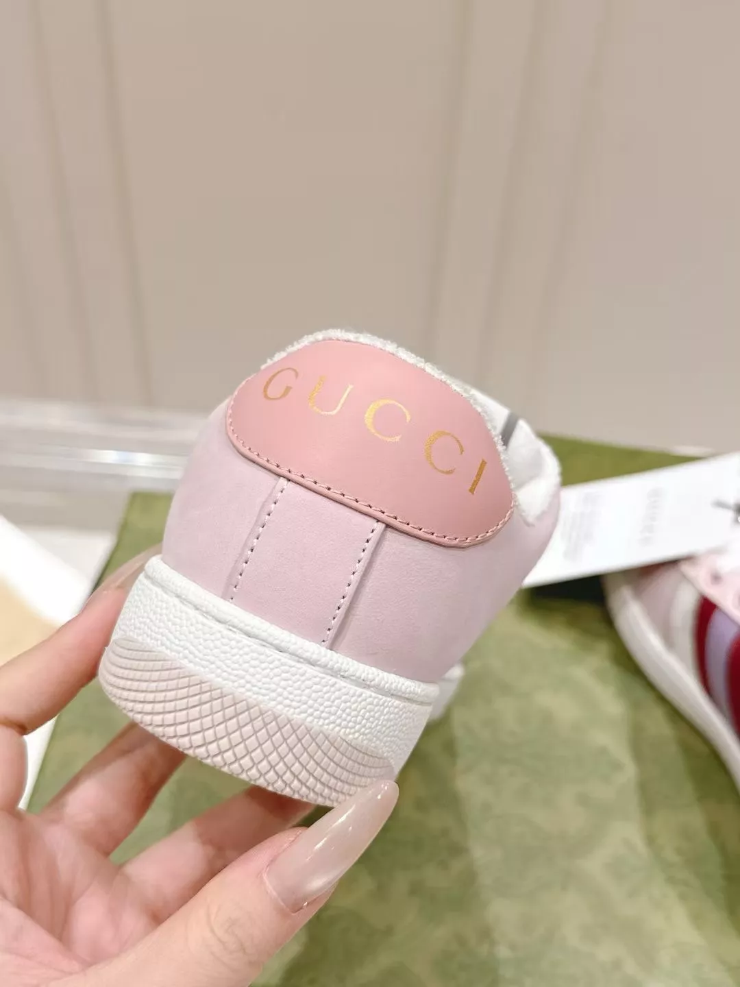 Gucci Casual Shoes For Men Sophisticated 957