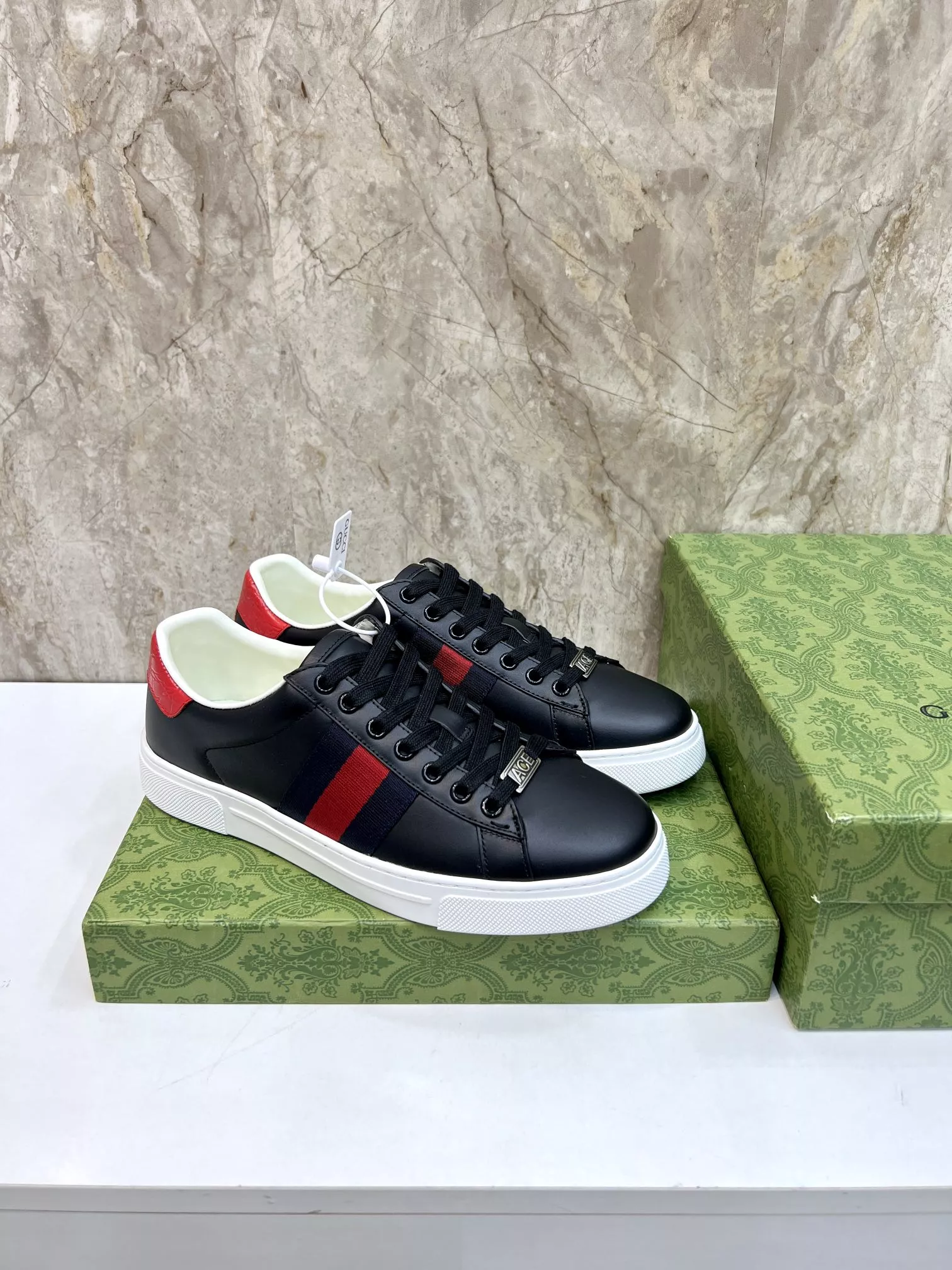 Gucci Casual Shoes For Men Stylish 3172