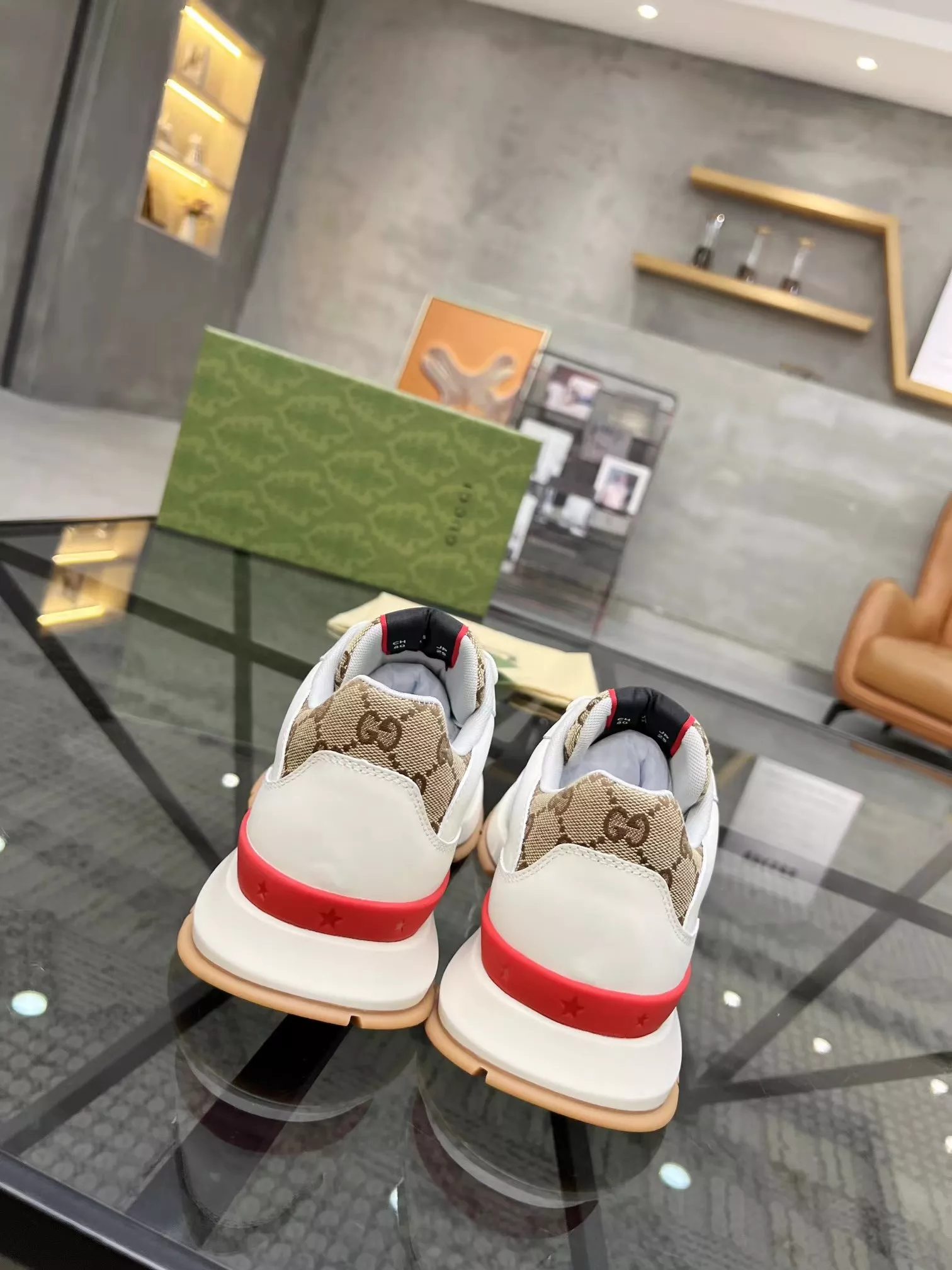 Gucci Casual Shoes For Men Stylish 7530