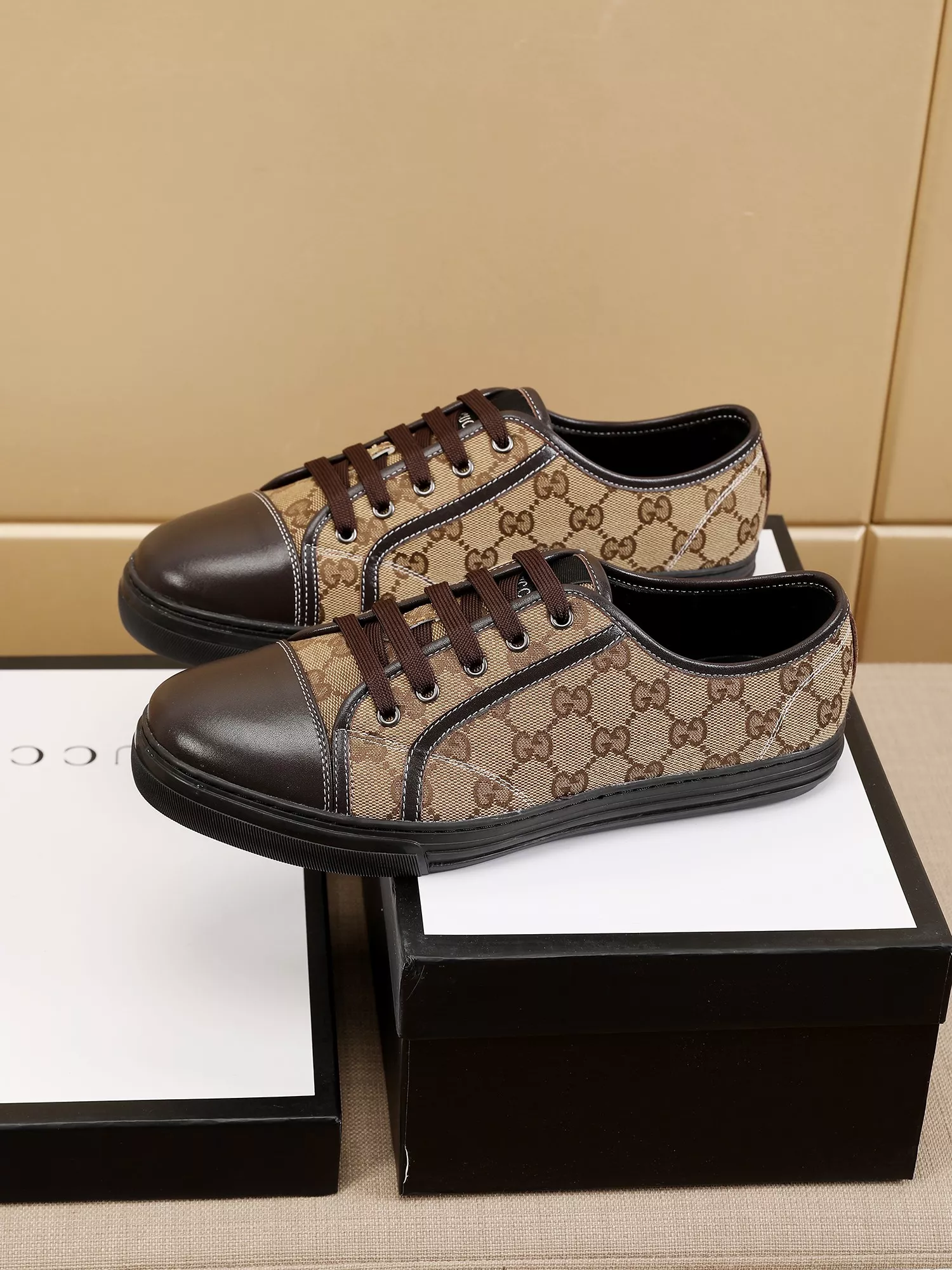 Gucci Casual Shoes For Men Trendsetting 323