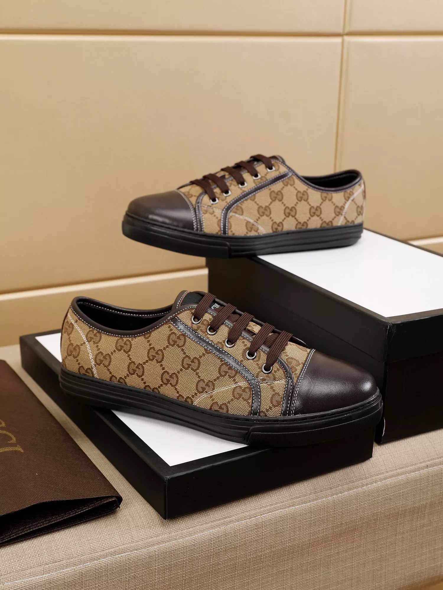 Gucci Casual Shoes For Men Trendsetting 323