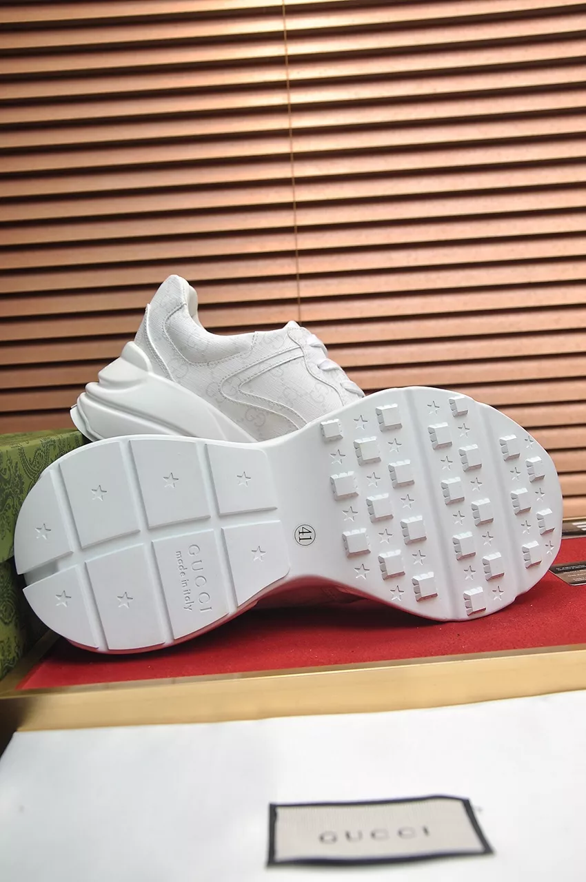 Gucci Casual Shoes For Men Trendsetting 8700