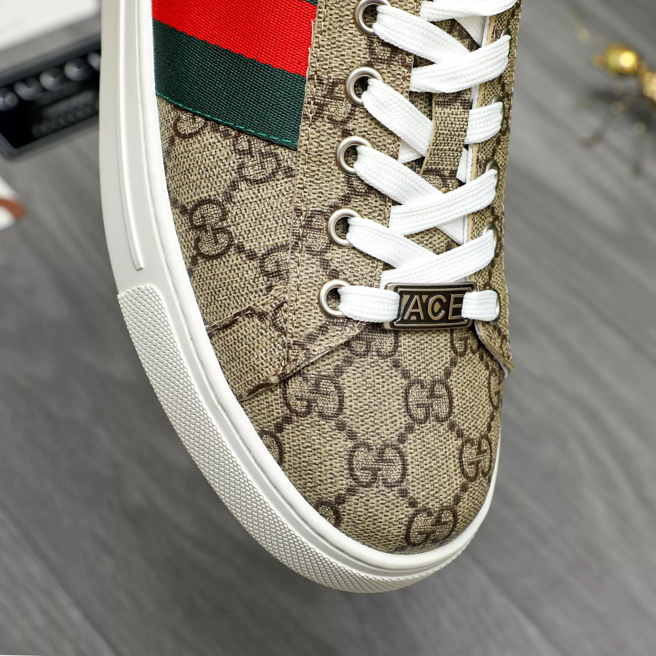 Gucci Casual Shoes For Men Trendy 2971