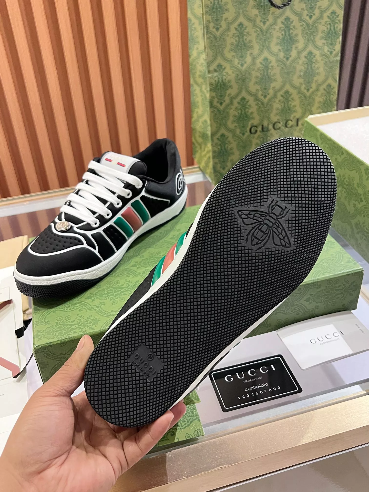 Gucci Casual Shoes For Men Trendy 622