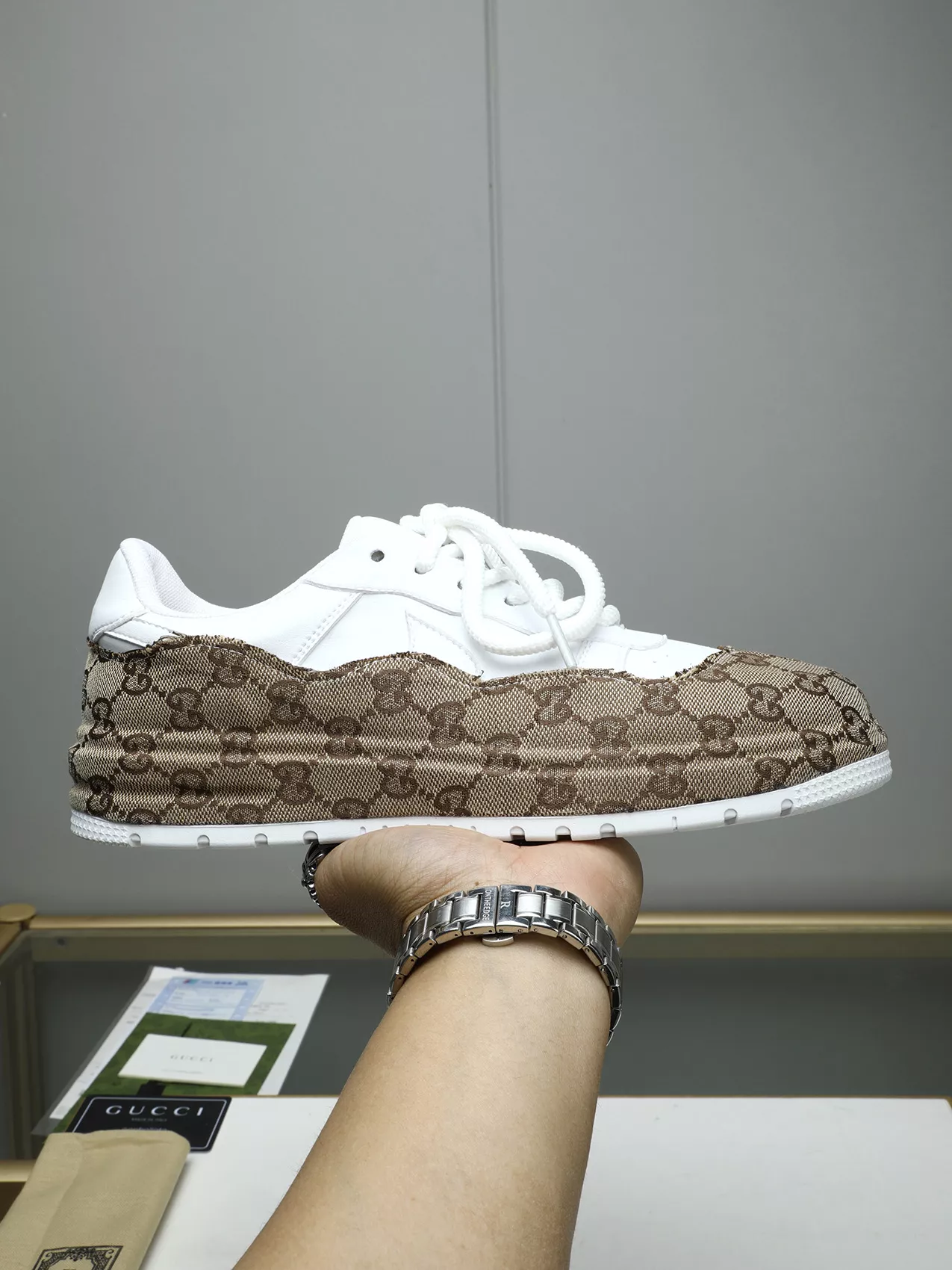 Gucci Casual Shoes For Men Trendy 7355