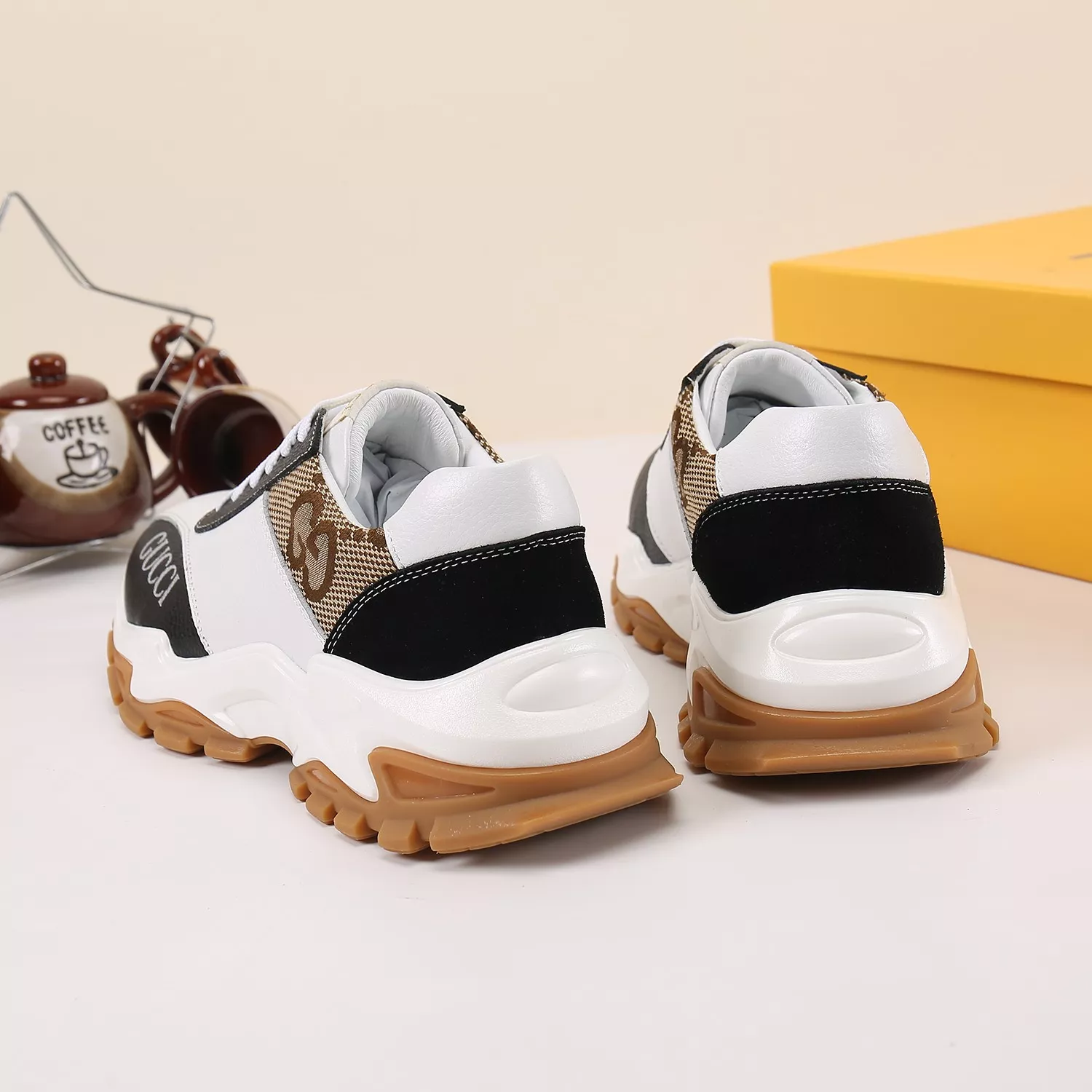 Gucci Casual Shoes For Men Trendy 8573