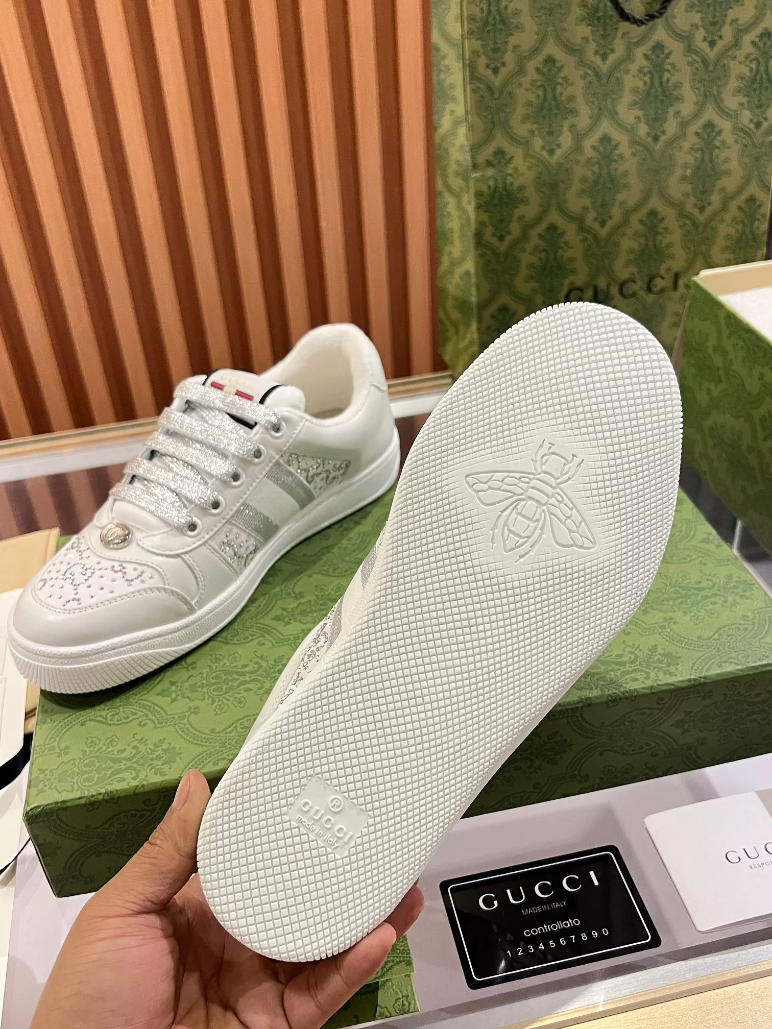 Gucci Casual Shoes For Men Vibrant 7517