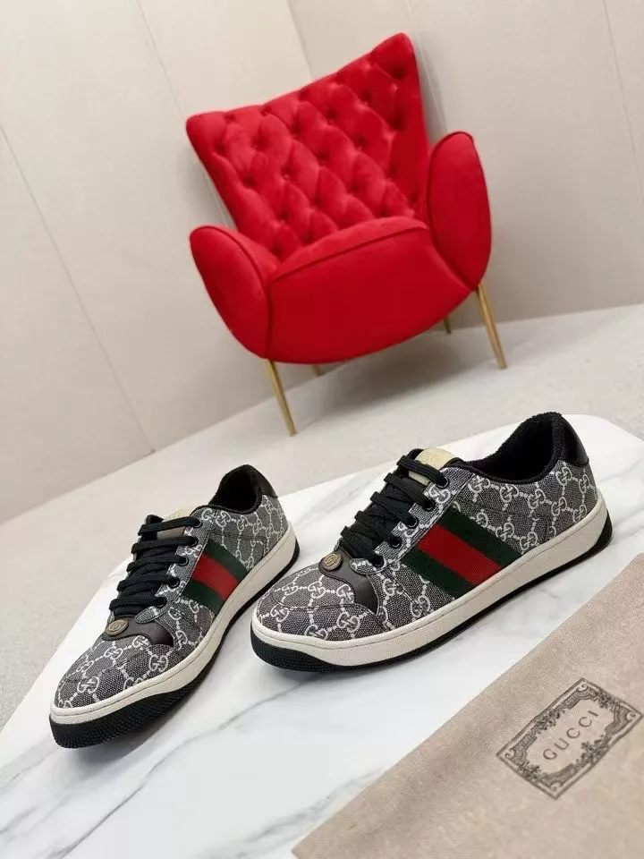 Gucci Casual Shoes For Women Compact 8675