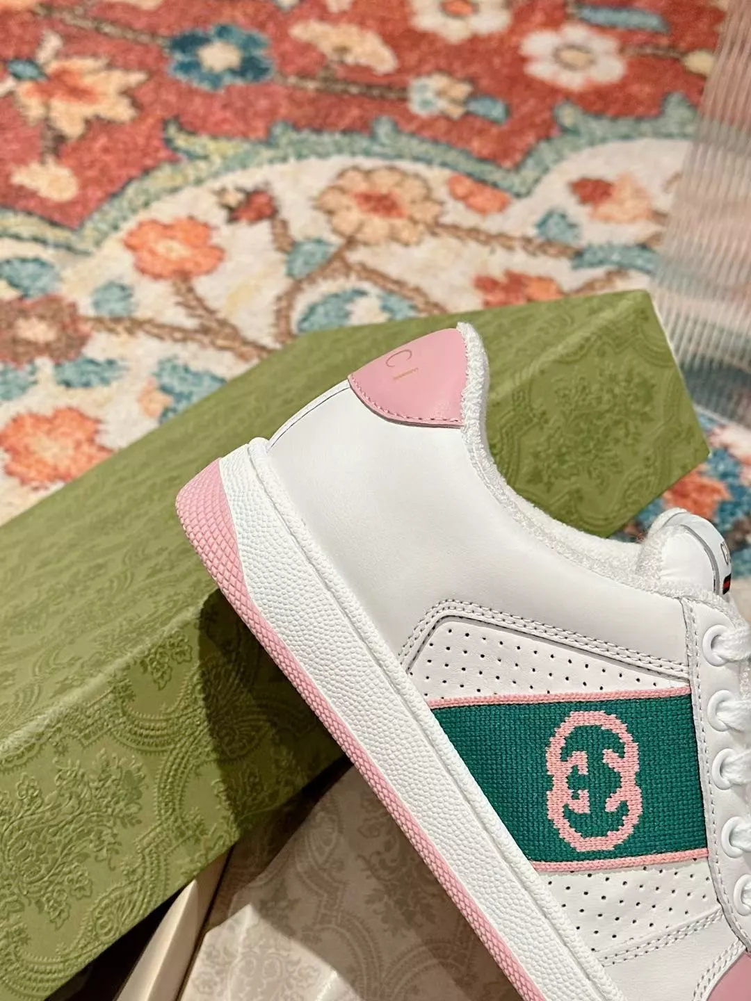 Gucci Casual Shoes For Women Popular 8354