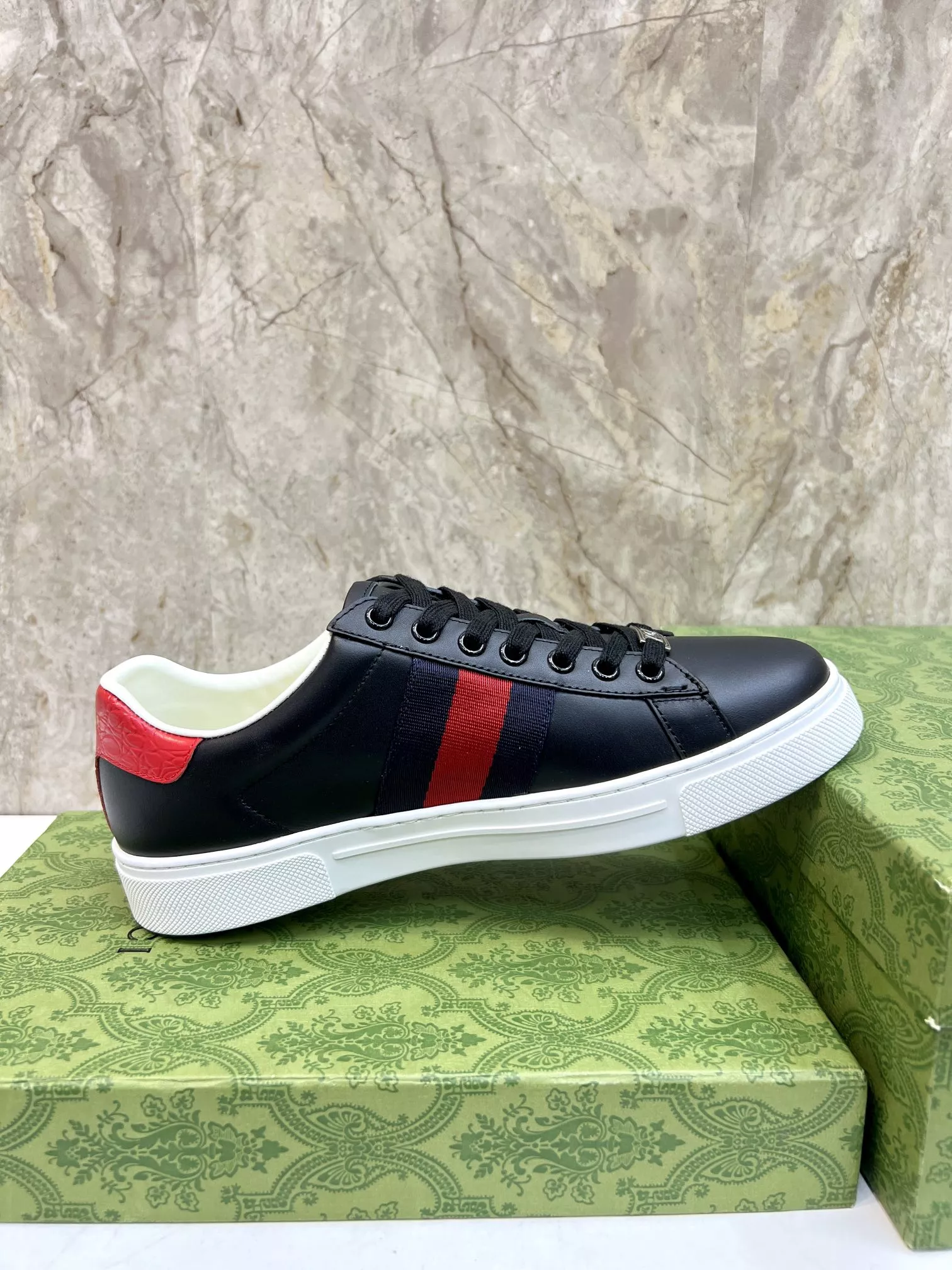 Gucci Casual Shoes For Women Resilient 2012