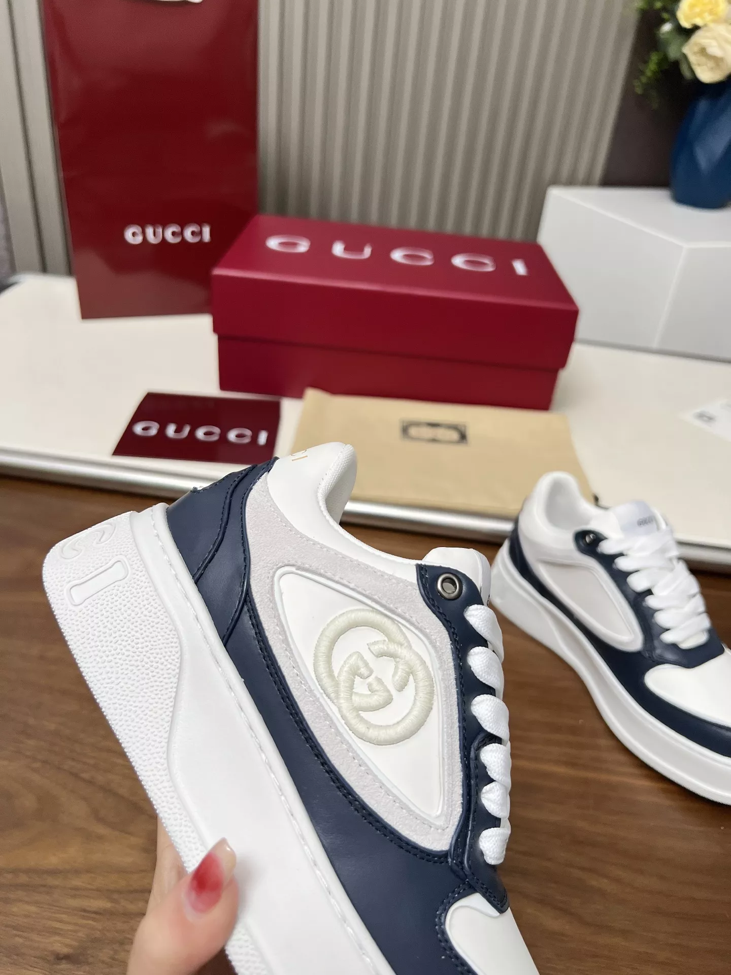 Gucci Casual Shoes For Women Sophisticated 1901