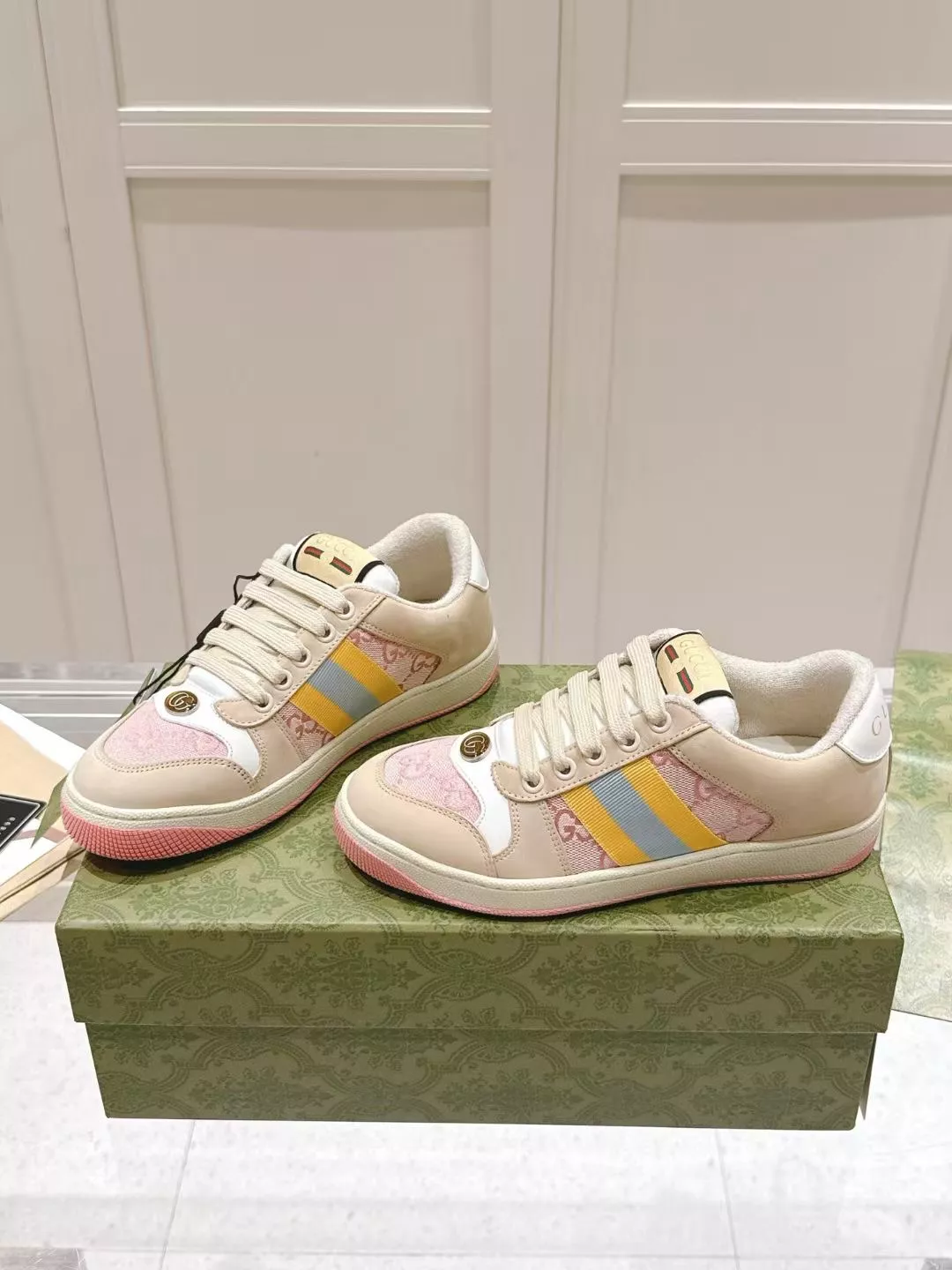 Gucci Casual Shoes For Women StreetReady 9412