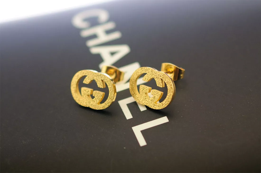 Gucci Earrings For Women Sleek 7118
