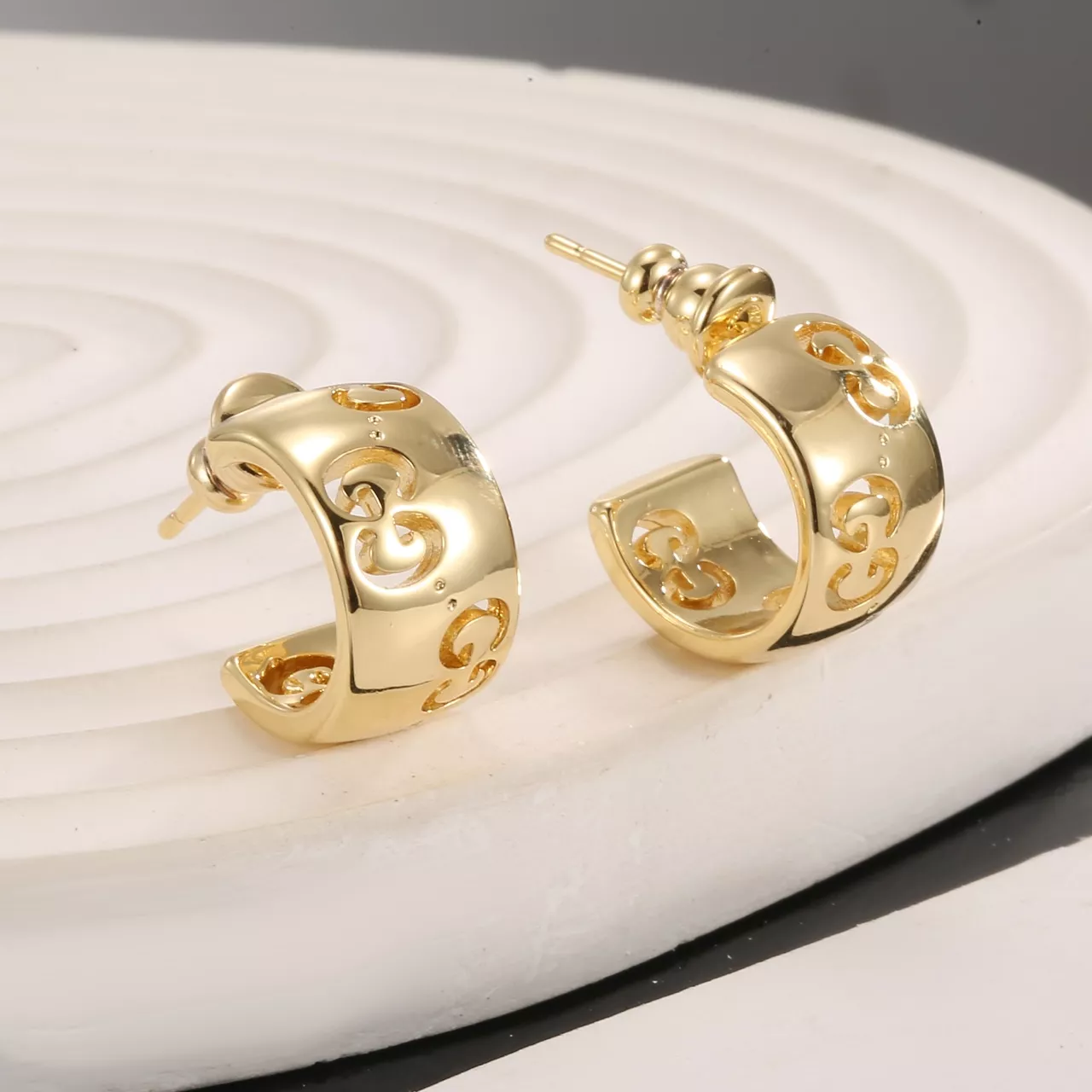 Gucci Earrings For Women Stylish 160