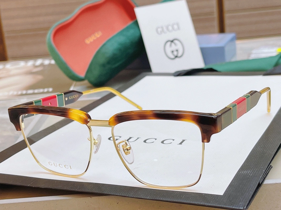 Gucci Fashion Goggles GoAnywhere 1138