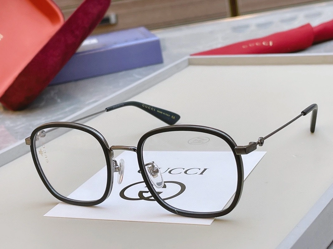 Gucci Fashion Goggles SportInspired 826