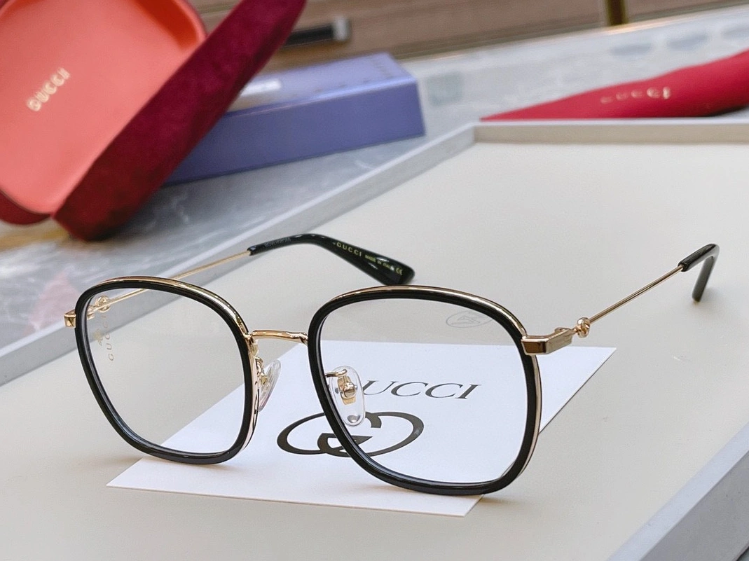 Gucci Fashion Goggles Timeless 5068