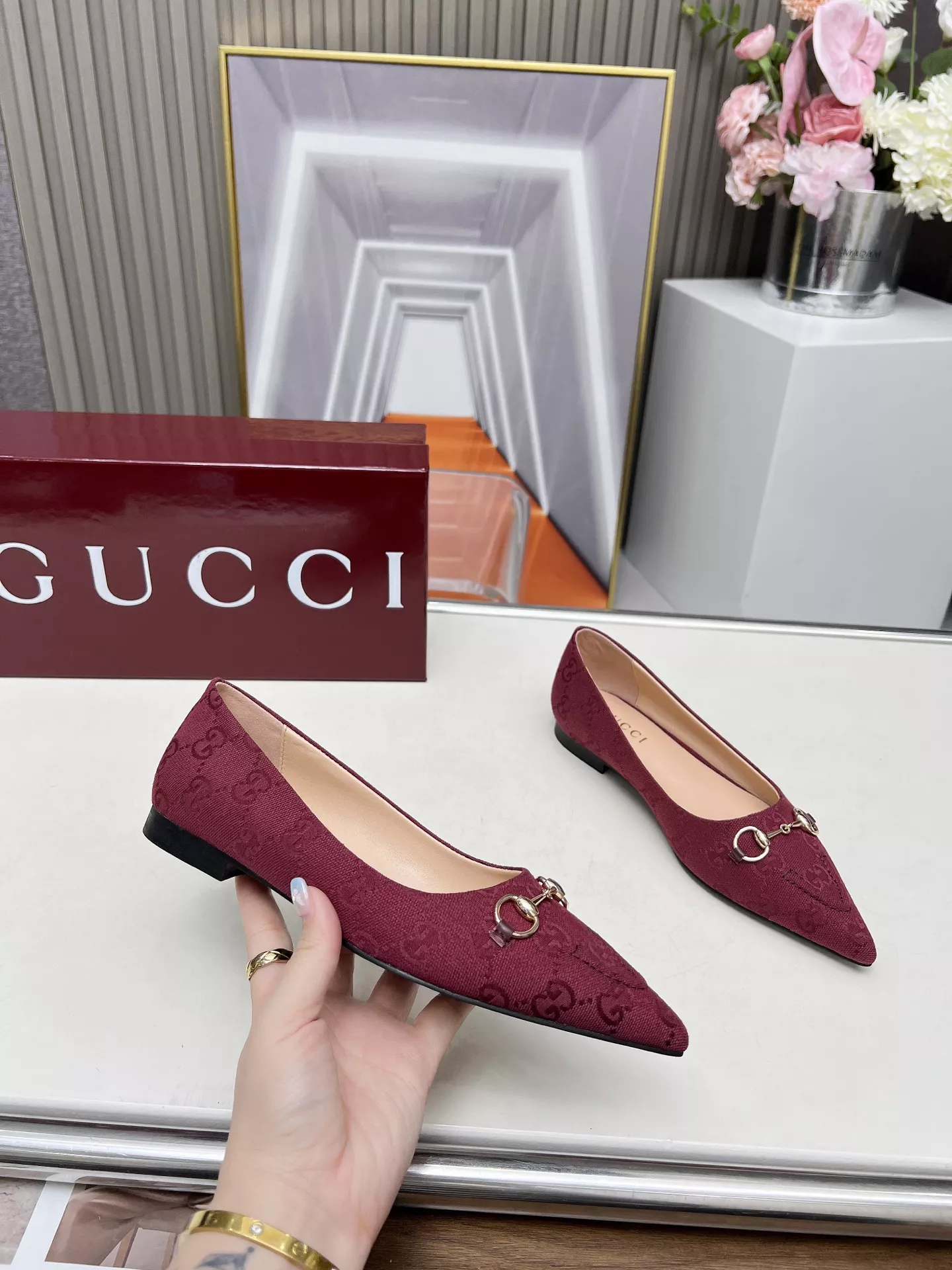 Gucci Flat Shoes For Women Durable 9886