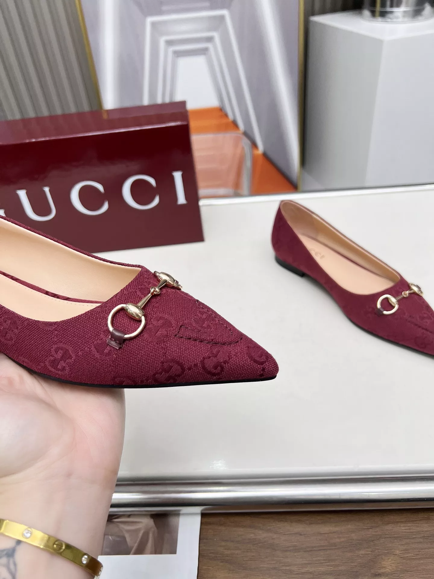 Gucci Flat Shoes For Women Durable 9886