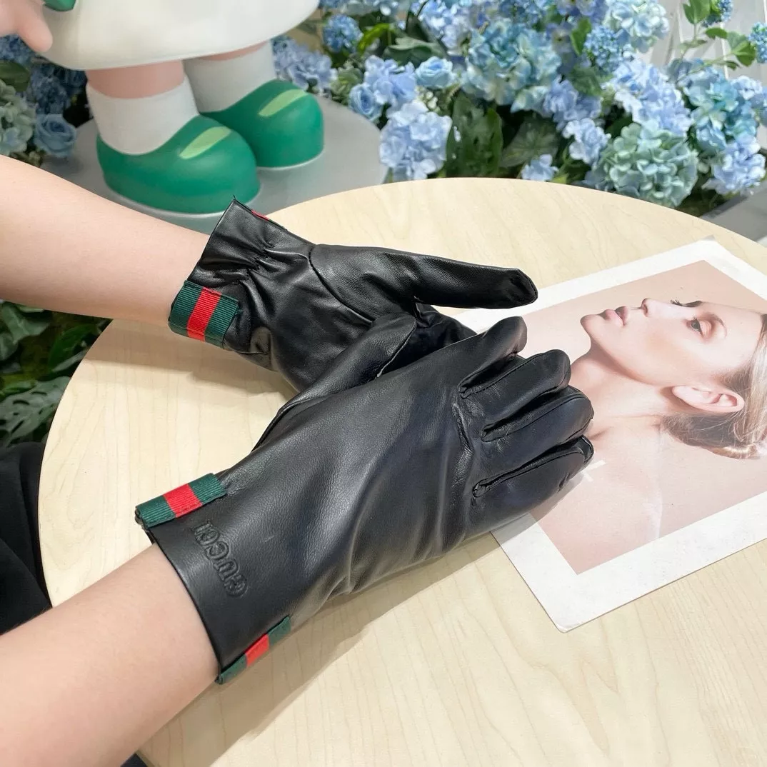 Gucci Gloves For Women EasyMatch 2797