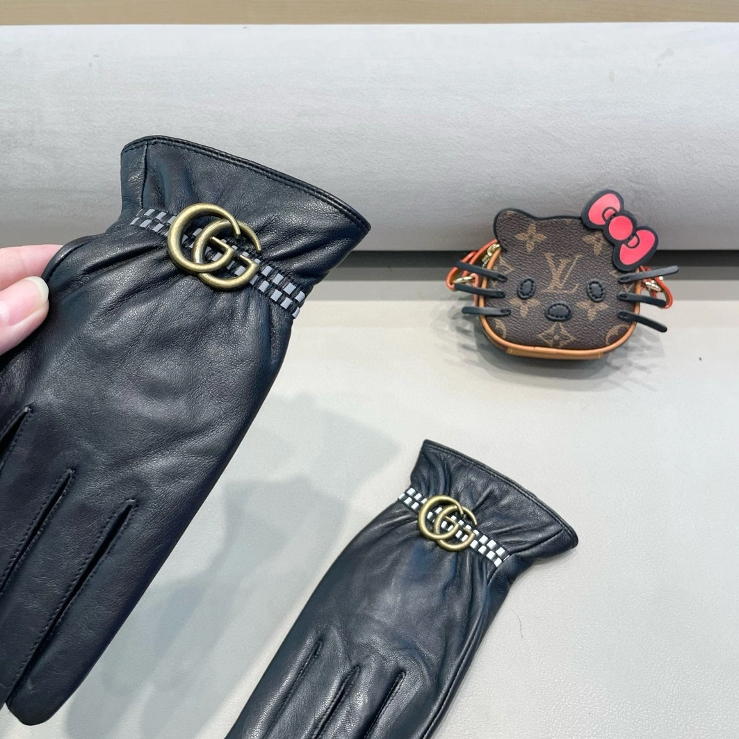 Gucci Gloves For Women Elegant 8499