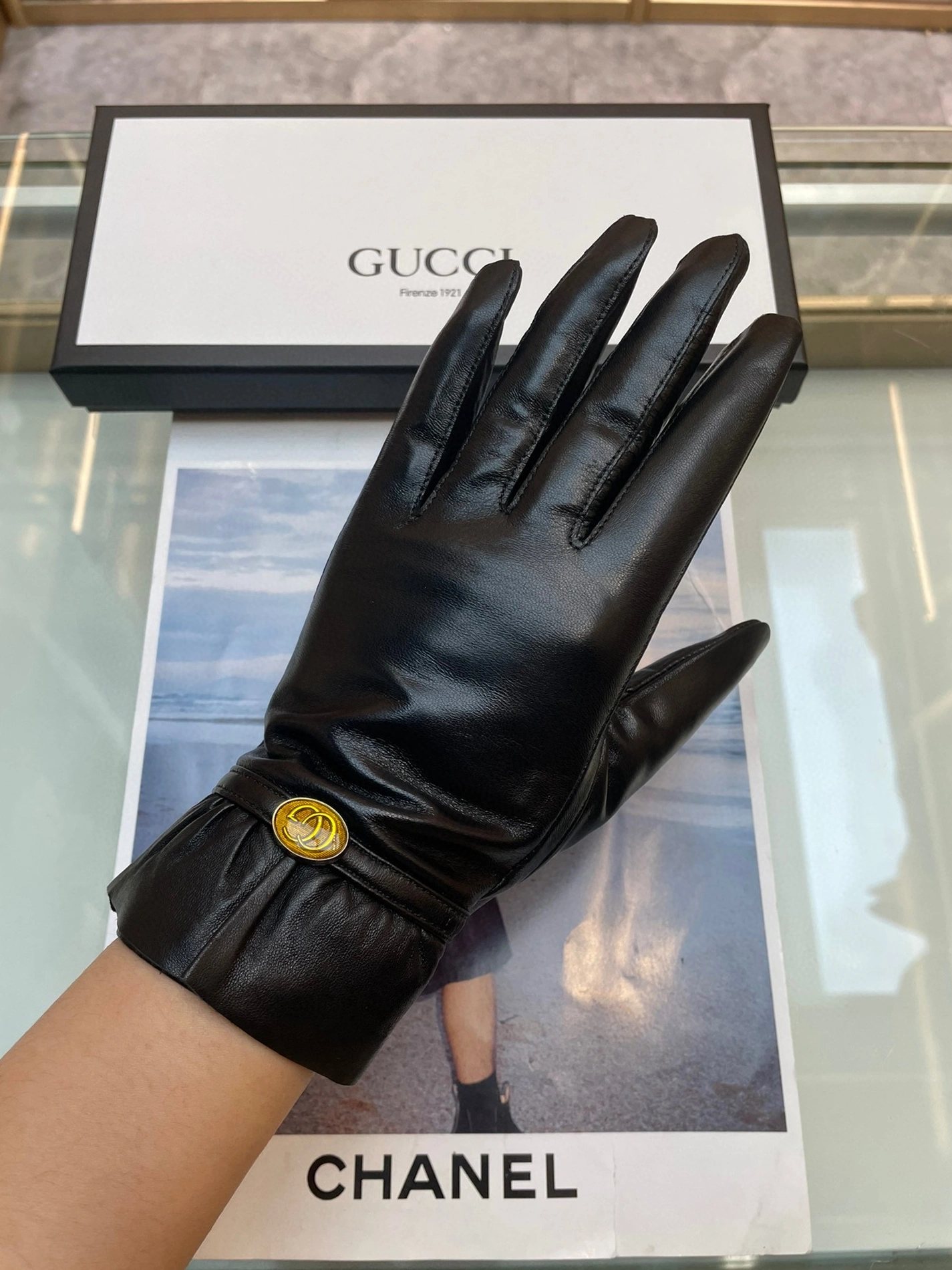 Gucci Gloves For Women Practical 2872