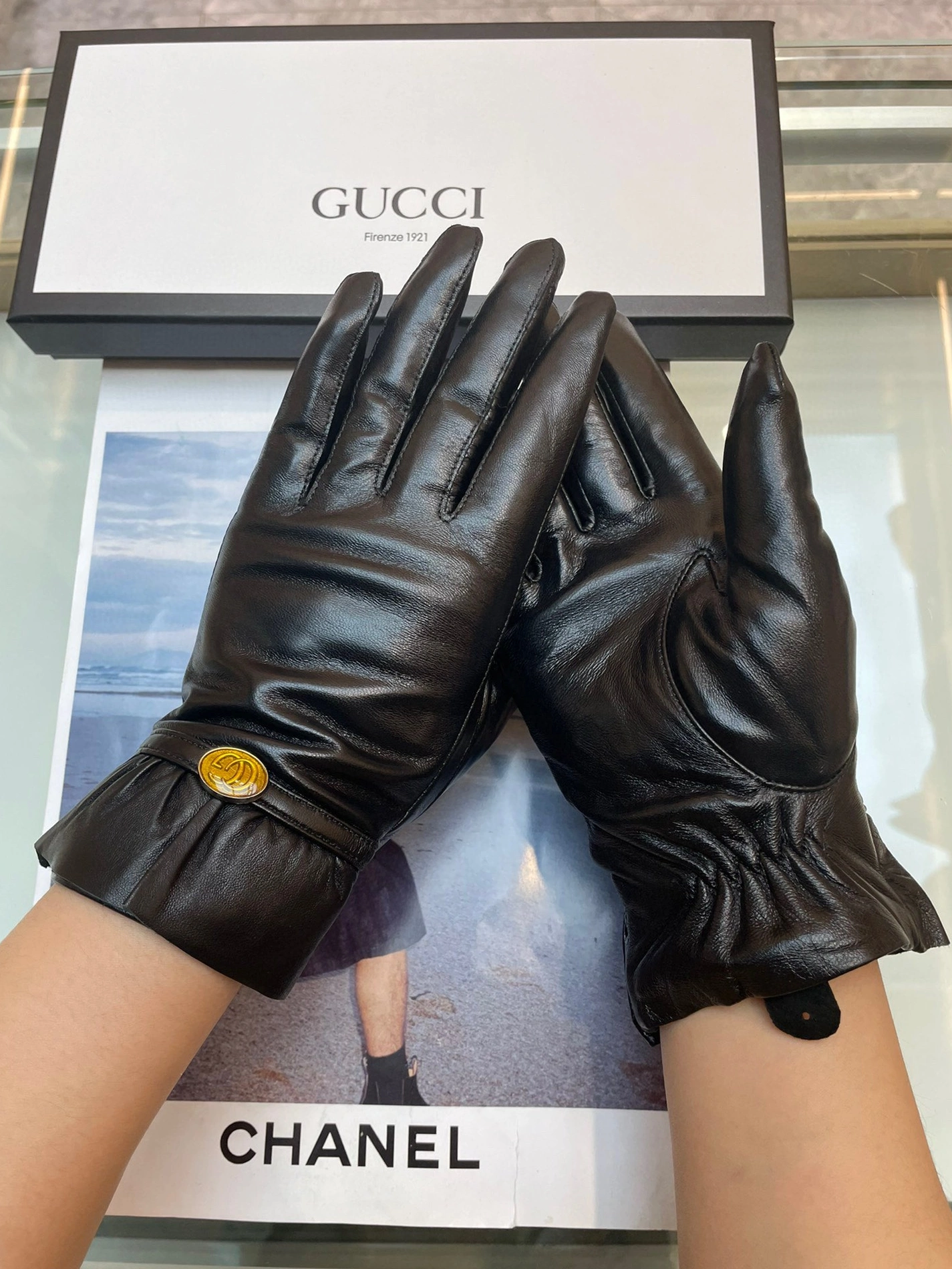 Gucci Gloves For Women Practical 2872