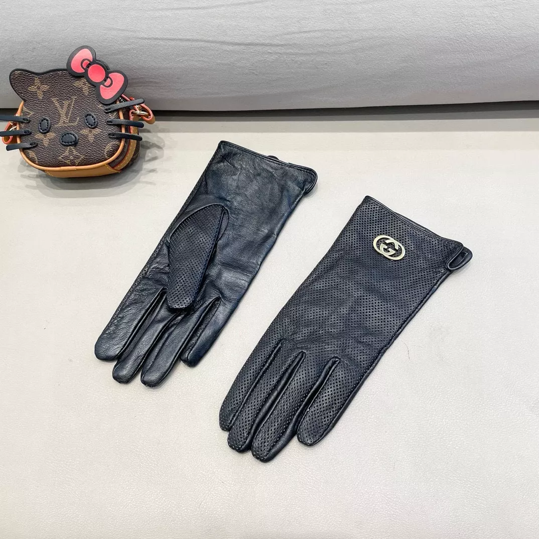Gucci Gloves For Women UrbanStyle 5258
