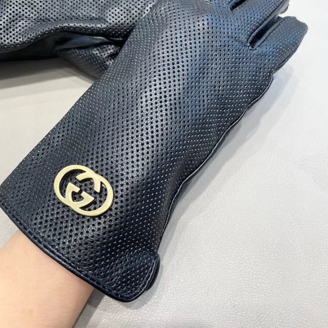 Gucci Gloves For Women UrbanStyle 5258