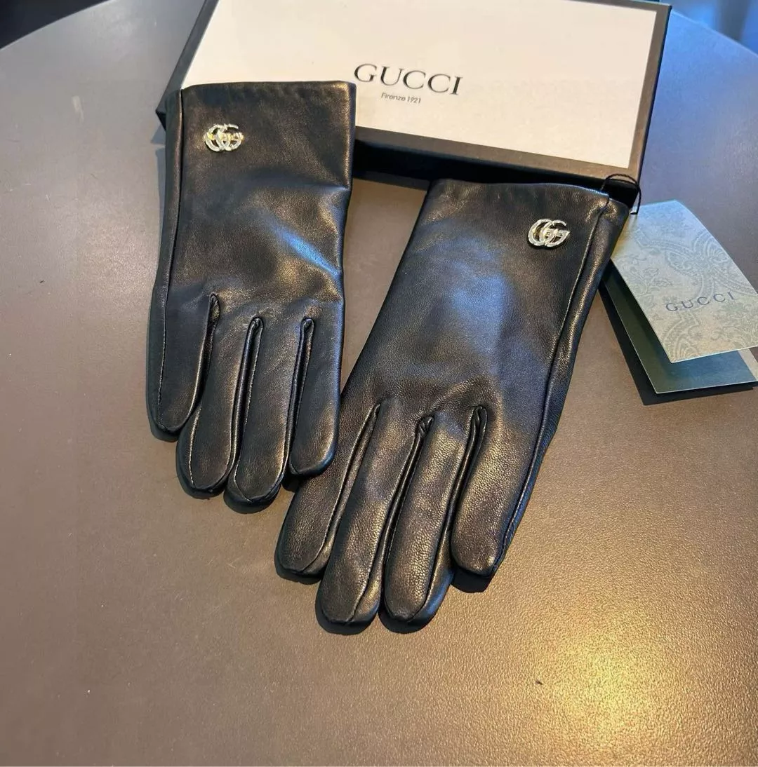Gucci Gloves For Women Vibrant 5664