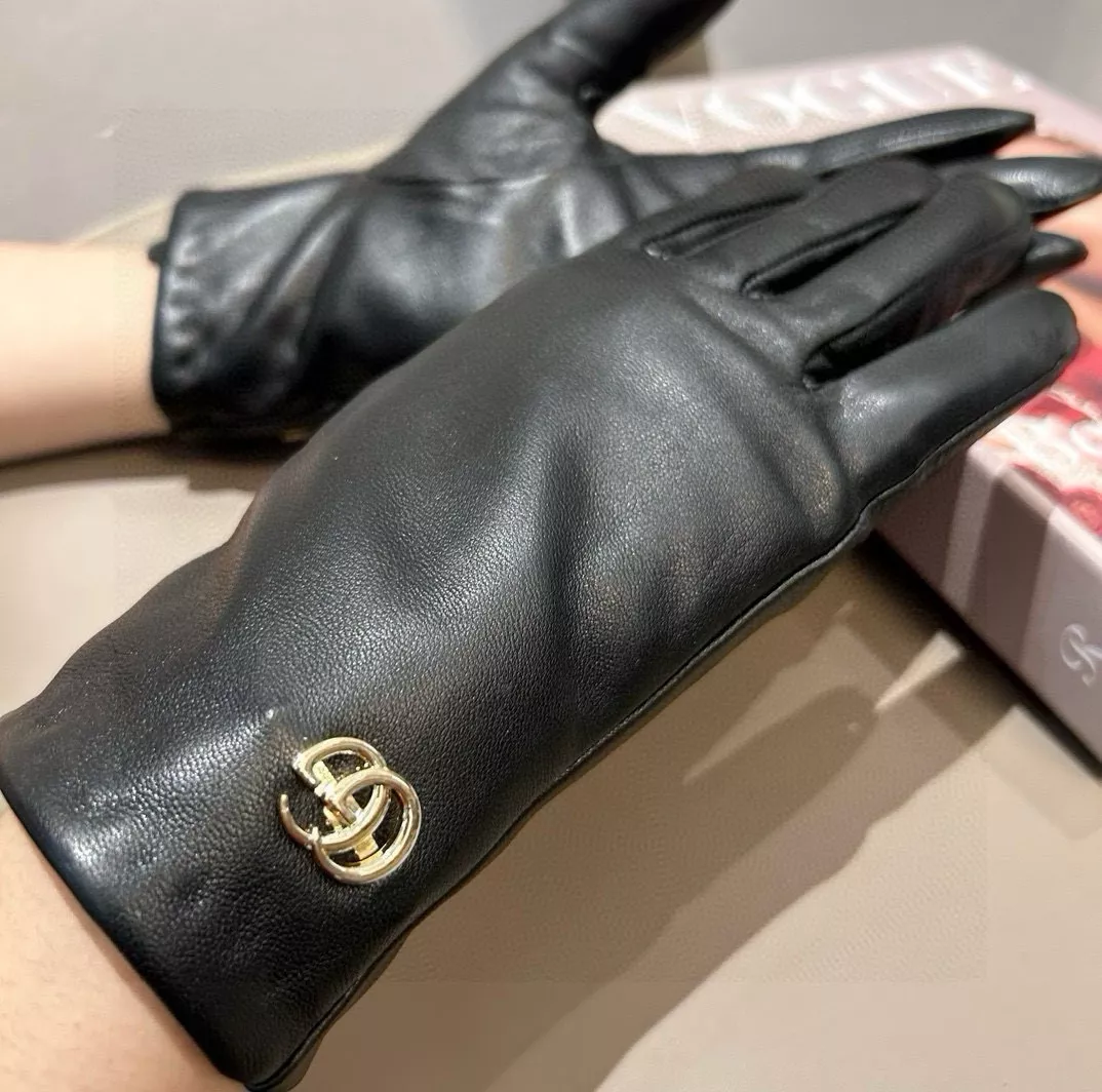 Gucci Gloves For Women Vibrant 5664