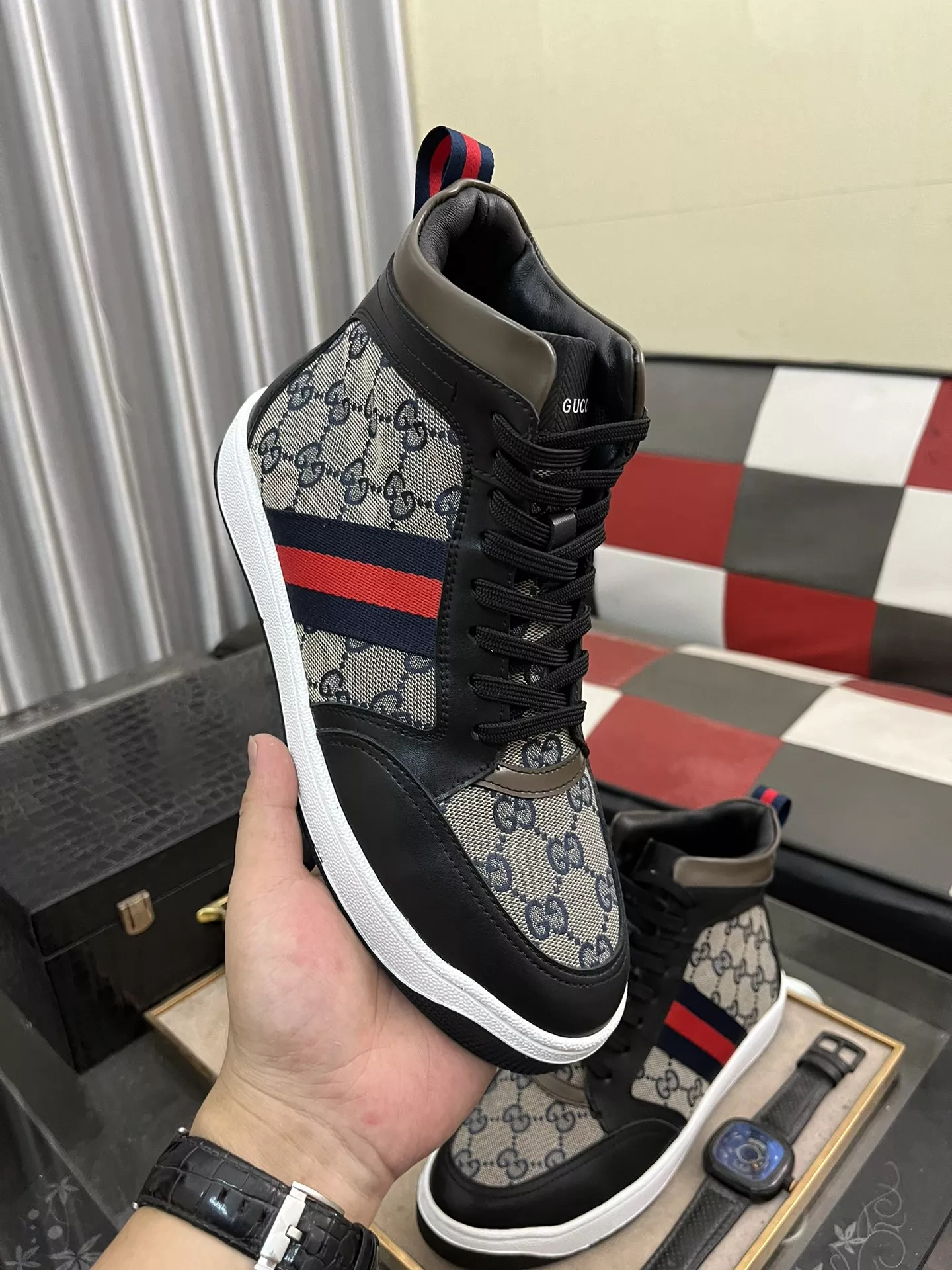 Gucci High Tops Shoes For Men Durable 9920