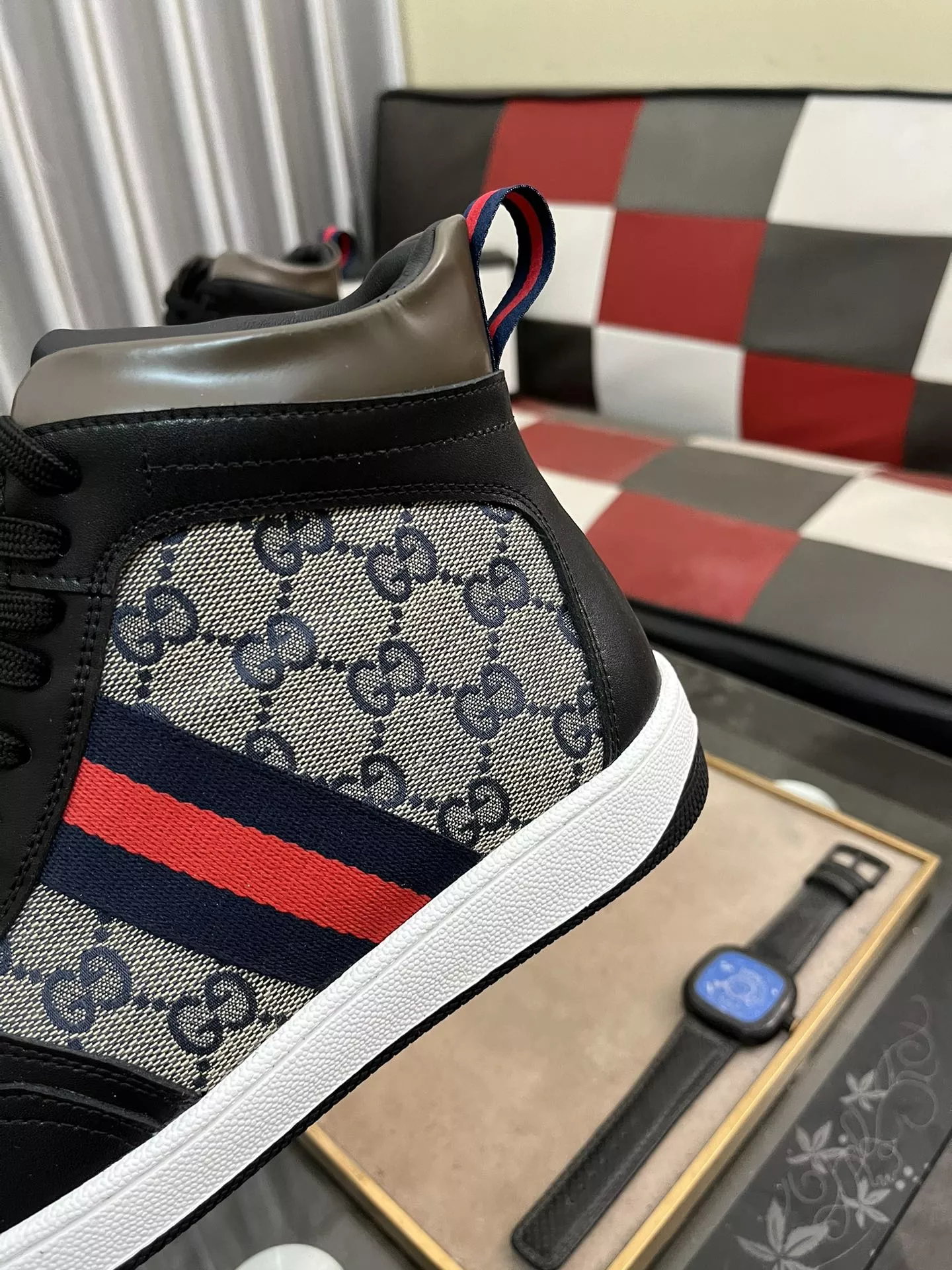 Gucci High Tops Shoes For Men Durable 9920