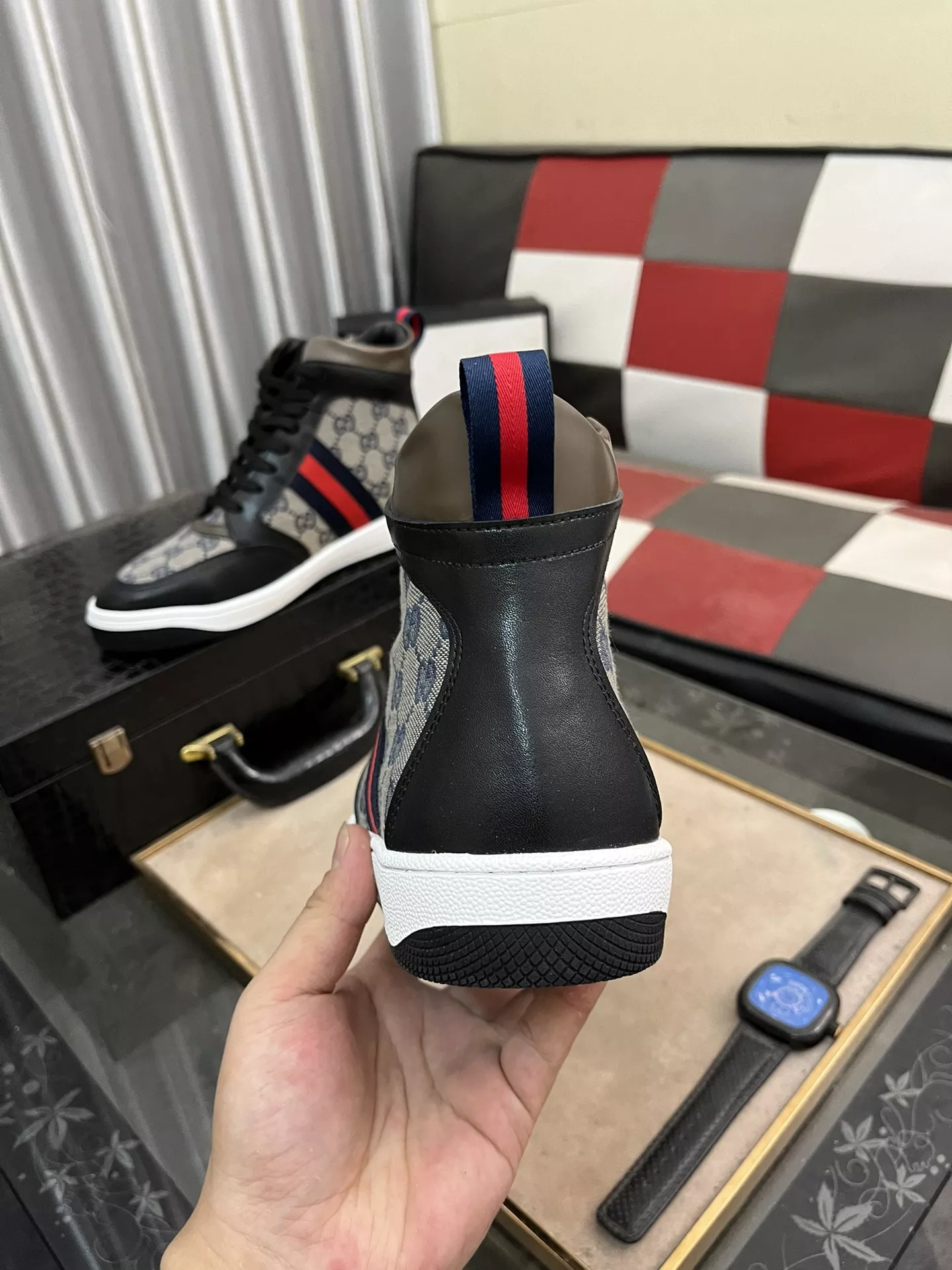 Gucci High Tops Shoes For Men Durable 9920