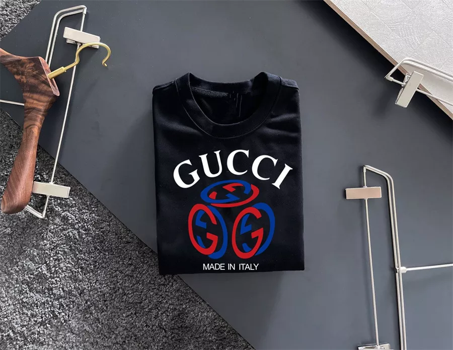 Gucci Hoodies Long Sleeved For Men Popular 1549