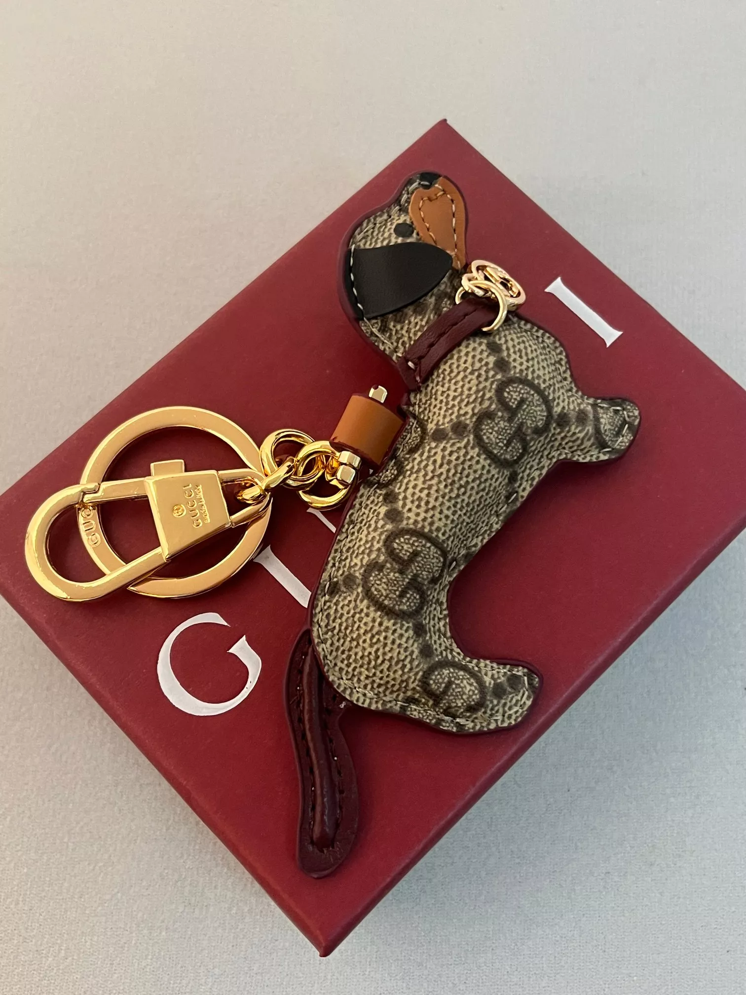 Gucci Key Holder And Bag Buckle Vibrant 1649