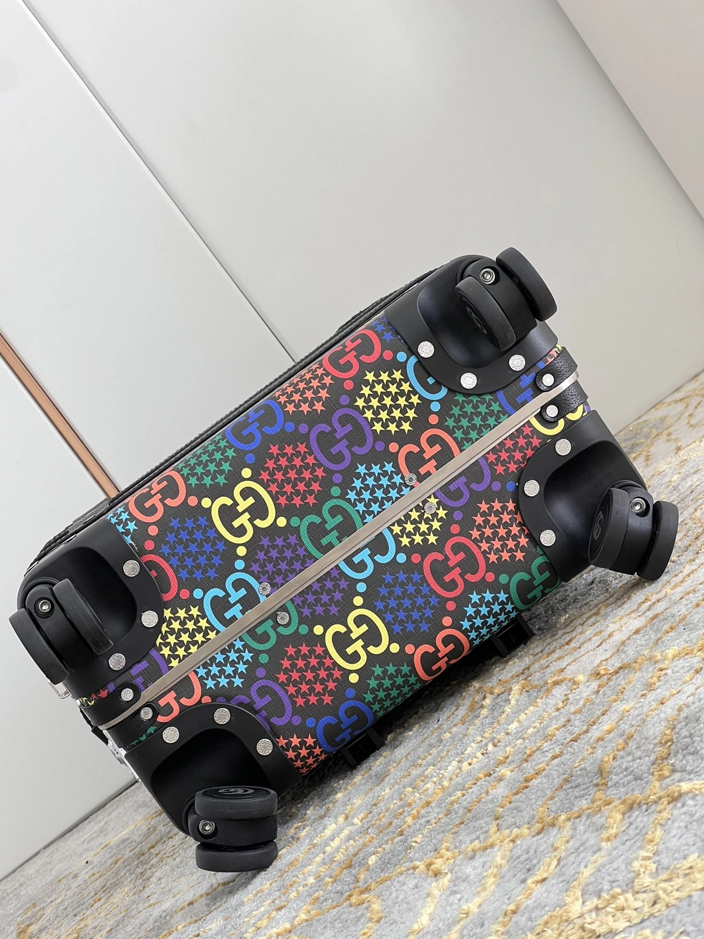 Gucci Luggage Bright 7293