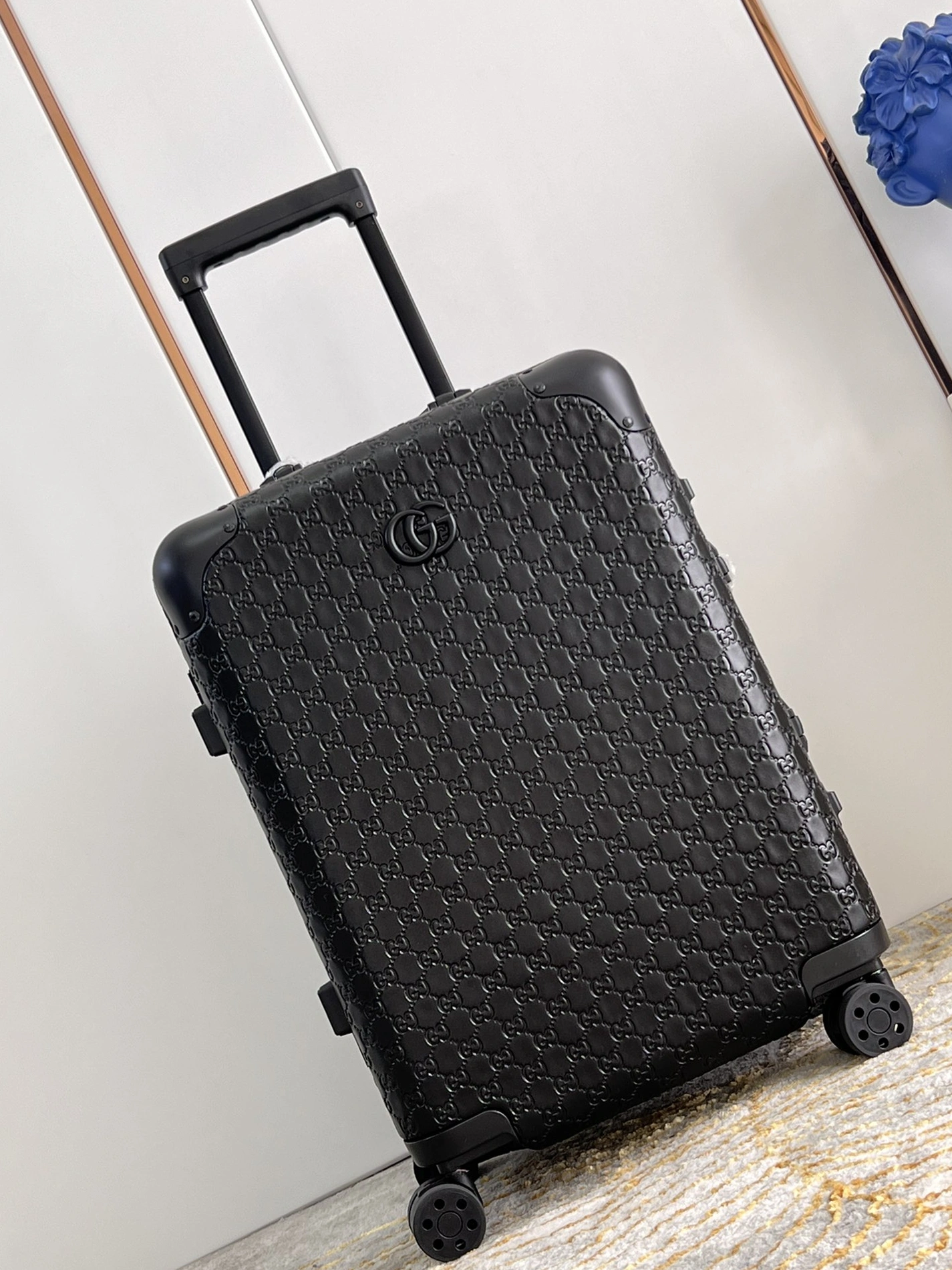 Gucci Luggage Comfortable 3898